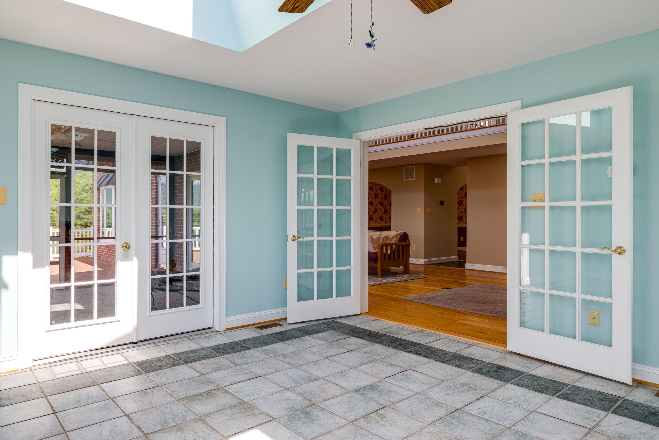 360 LAZY RIVER EAST RD, LURAY, Virginia 22835, 4 Bedrooms Bedrooms, ,4 BathroomsBathrooms,Residential,360 LAZY RIVER EAST RD,666191 MLS # 666191