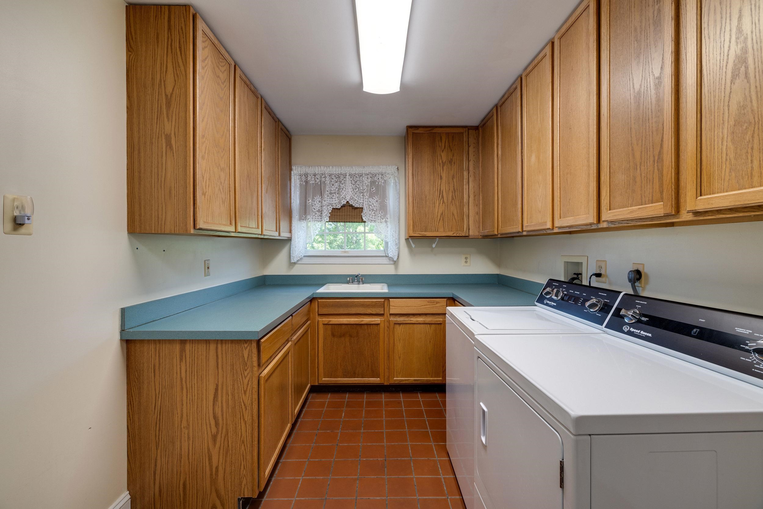 360 LAZY RIVER EAST RD, LURAY, Virginia 22835, 4 Bedrooms Bedrooms, ,4 BathroomsBathrooms,Residential,360 LAZY RIVER EAST RD,666191 MLS # 666191