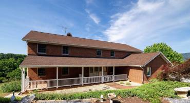 360 LAZY RIVER EAST RD, LURAY, Virginia 22835, 4 Bedrooms Bedrooms, ,4 BathroomsBathrooms,Residential,360 LAZY RIVER EAST RD,666191 MLS # 666191