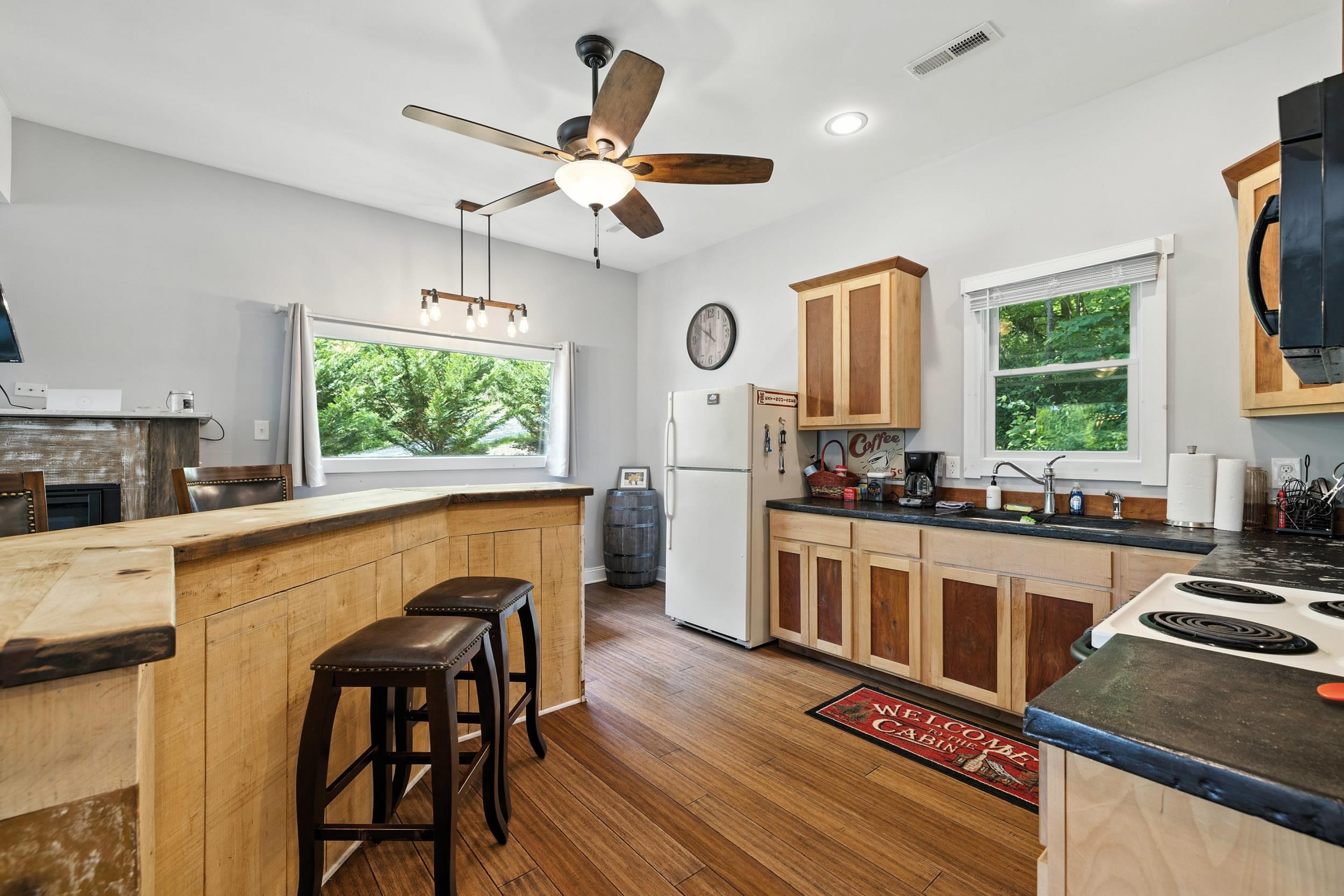 123 FISHERMANS LN, LURAY, Virginia 22835, 3 Bedrooms Bedrooms, ,1 BathroomBathrooms,Residential,123 FISHERMANS LN,666192 MLS # 666192