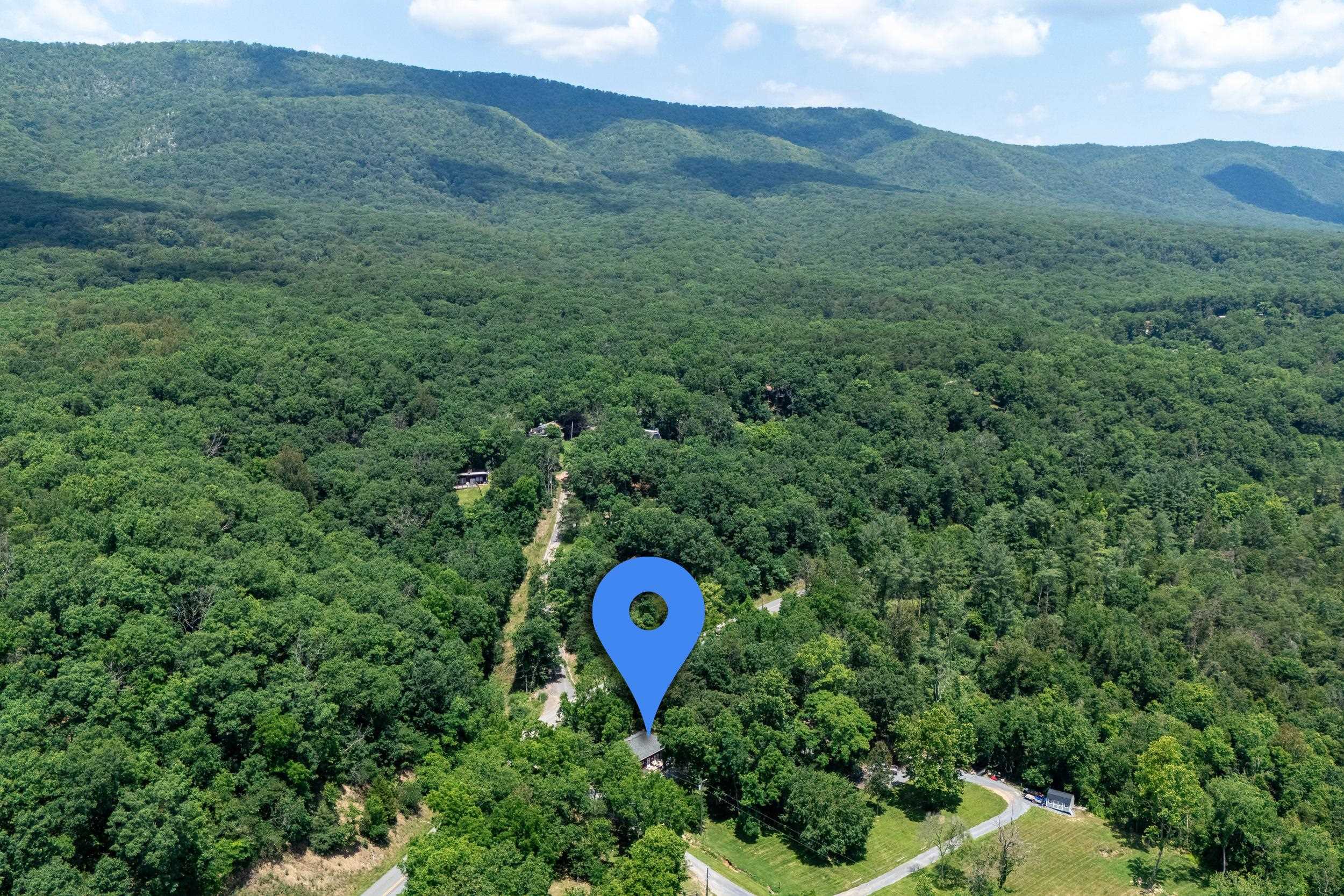 123 FISHERMANS LN, LURAY, Virginia 22835, 3 Bedrooms Bedrooms, ,1 BathroomBathrooms,Residential,123 FISHERMANS LN,666192 MLS # 666192