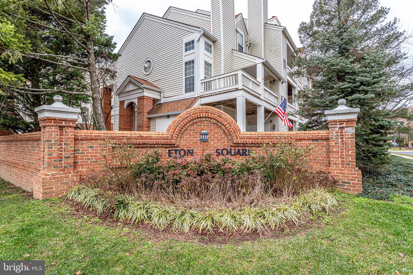 6914 ELLINGHAM CIR #C, ALEXANDRIA, Virginia 22315, 2 Bedrooms Bedrooms, ,2 BathroomsBathrooms,Residential,For sale,6914 ELLINGHAM CIR #C,VAFX2241856 MLS # VAFX2241856