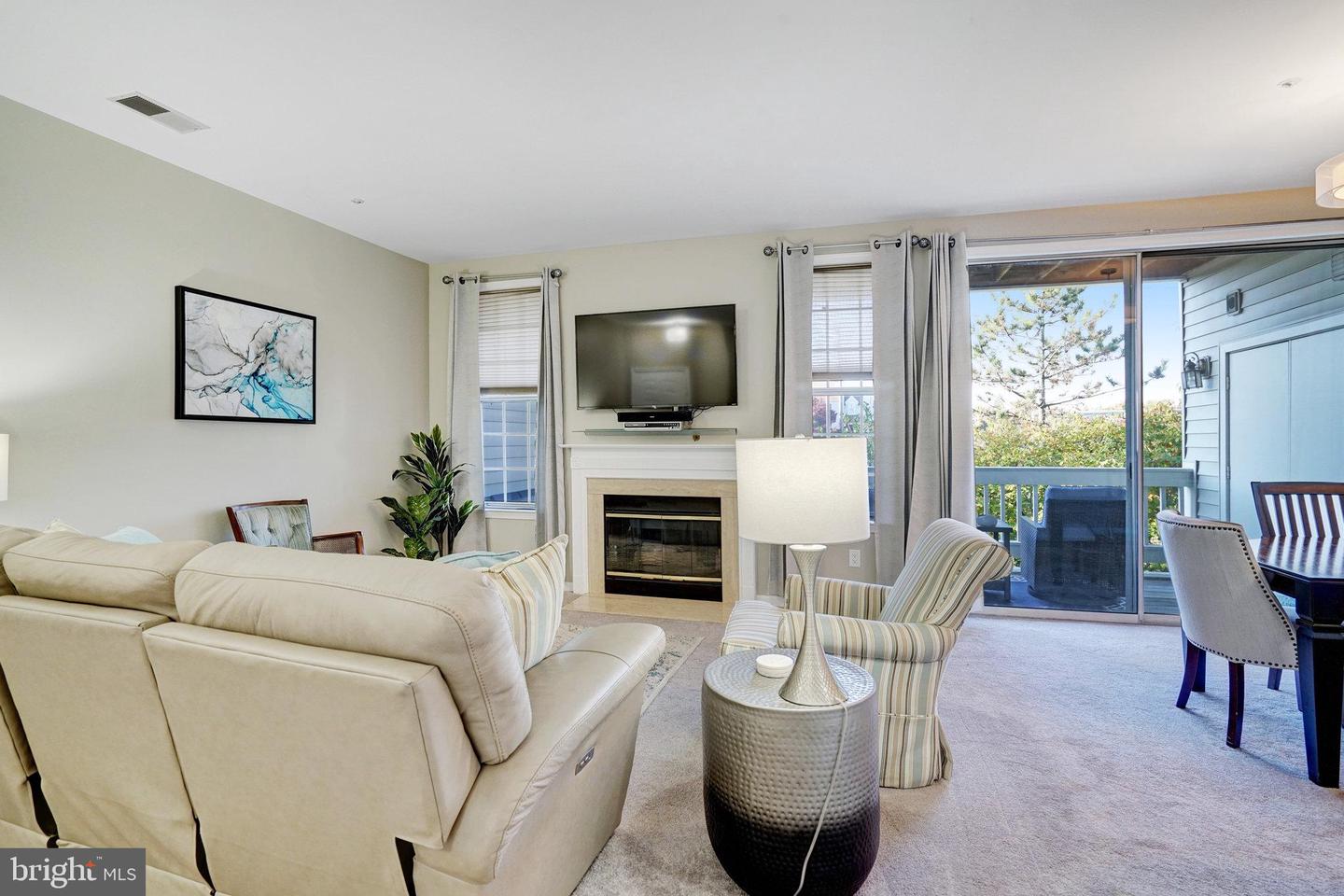 6914 ELLINGHAM CIR #C, ALEXANDRIA, Virginia 22315, 2 Bedrooms Bedrooms, ,2 BathroomsBathrooms,Residential,For sale,6914 ELLINGHAM CIR #C,VAFX2241856 MLS # VAFX2241856