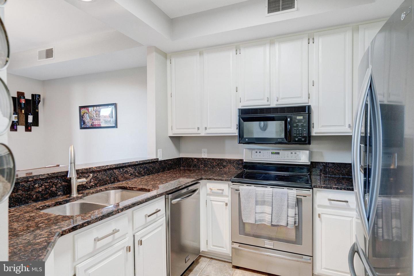 6914 ELLINGHAM CIR #C, ALEXANDRIA, Virginia 22315, 2 Bedrooms Bedrooms, ,2 BathroomsBathrooms,Residential,For sale,6914 ELLINGHAM CIR #C,VAFX2241856 MLS # VAFX2241856