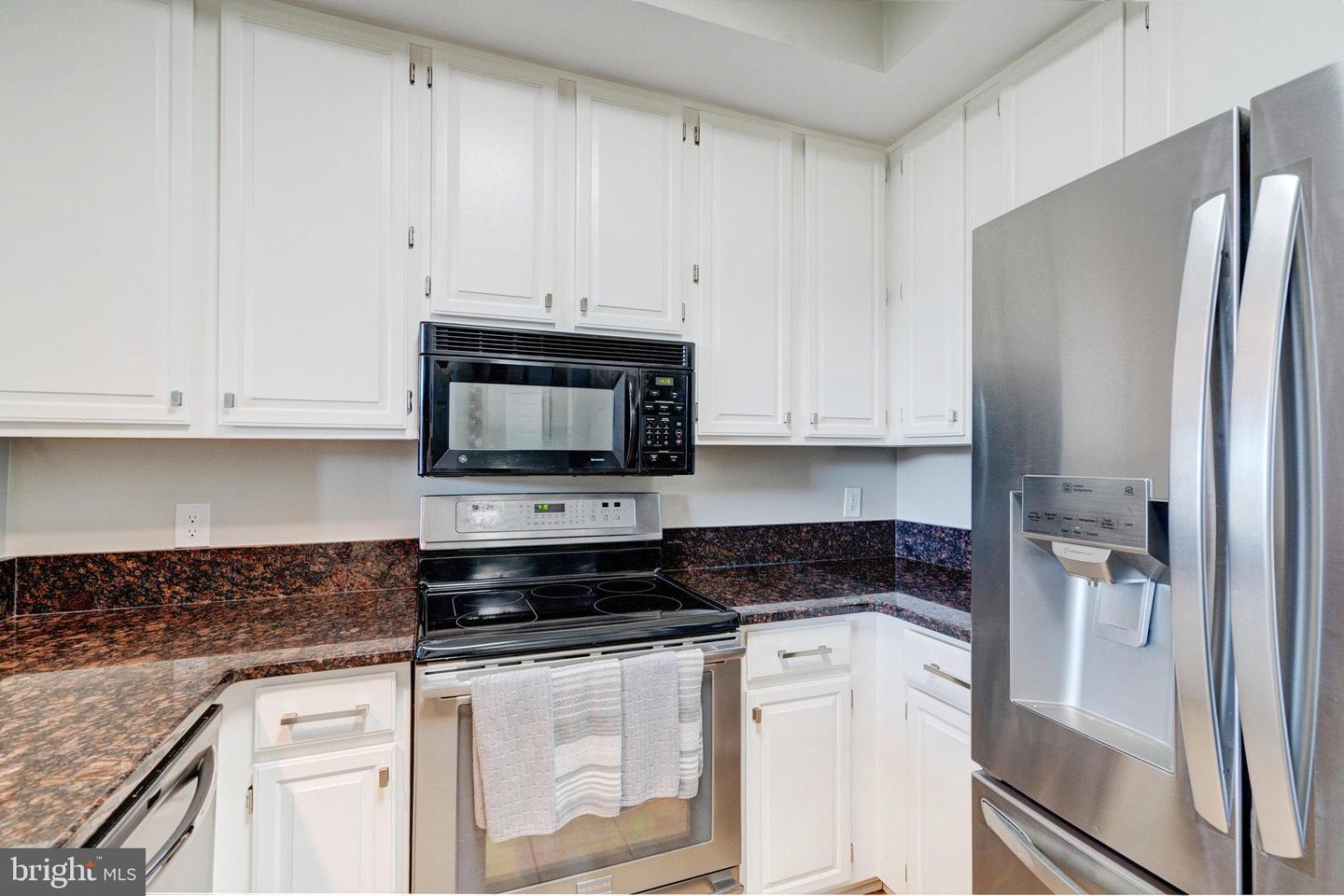 6914 ELLINGHAM CIR #C, ALEXANDRIA, Virginia 22315, 2 Bedrooms Bedrooms, ,2 BathroomsBathrooms,Residential,For sale,6914 ELLINGHAM CIR #C,VAFX2241856 MLS # VAFX2241856