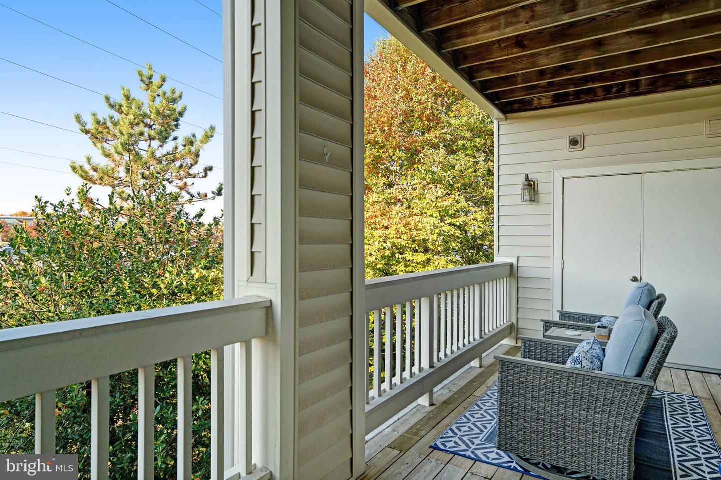 6914 ELLINGHAM CIR #C, ALEXANDRIA, Virginia 22315, 2 Bedrooms Bedrooms, ,2 BathroomsBathrooms,Residential,For sale,6914 ELLINGHAM CIR #C,VAFX2241856 MLS # VAFX2241856