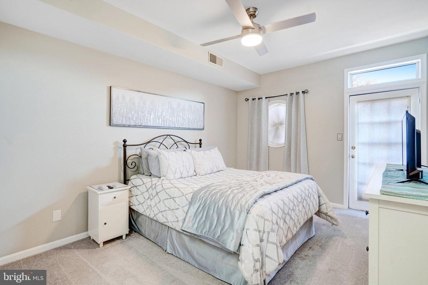 6914 ELLINGHAM CIR #C, ALEXANDRIA, Virginia 22315, 2 Bedrooms Bedrooms, ,2 BathroomsBathrooms,Residential,For sale,6914 ELLINGHAM CIR #C,VAFX2241856 MLS # VAFX2241856