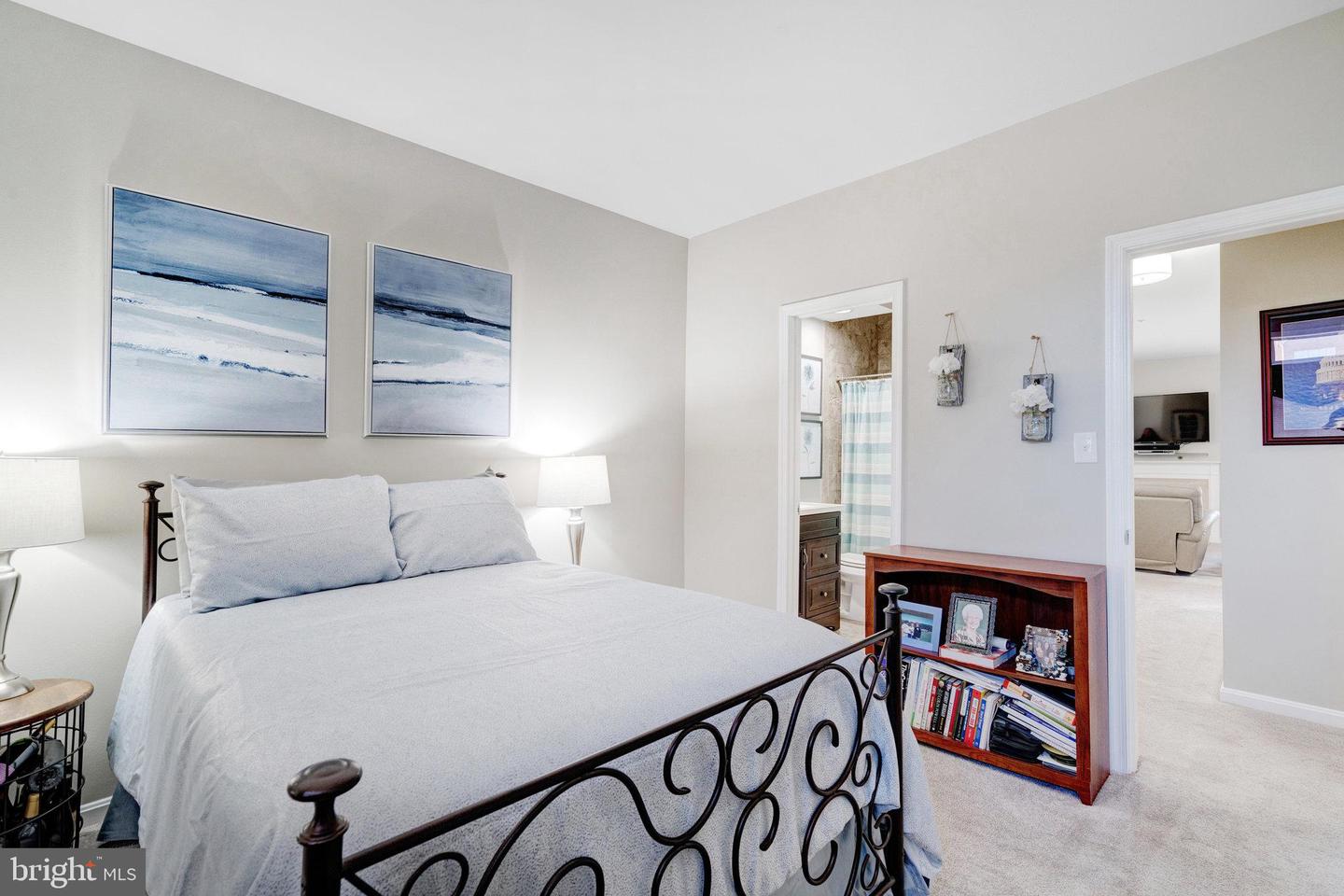 6914 ELLINGHAM CIR #C, ALEXANDRIA, Virginia 22315, 2 Bedrooms Bedrooms, ,2 BathroomsBathrooms,Residential,For sale,6914 ELLINGHAM CIR #C,VAFX2241856 MLS # VAFX2241856