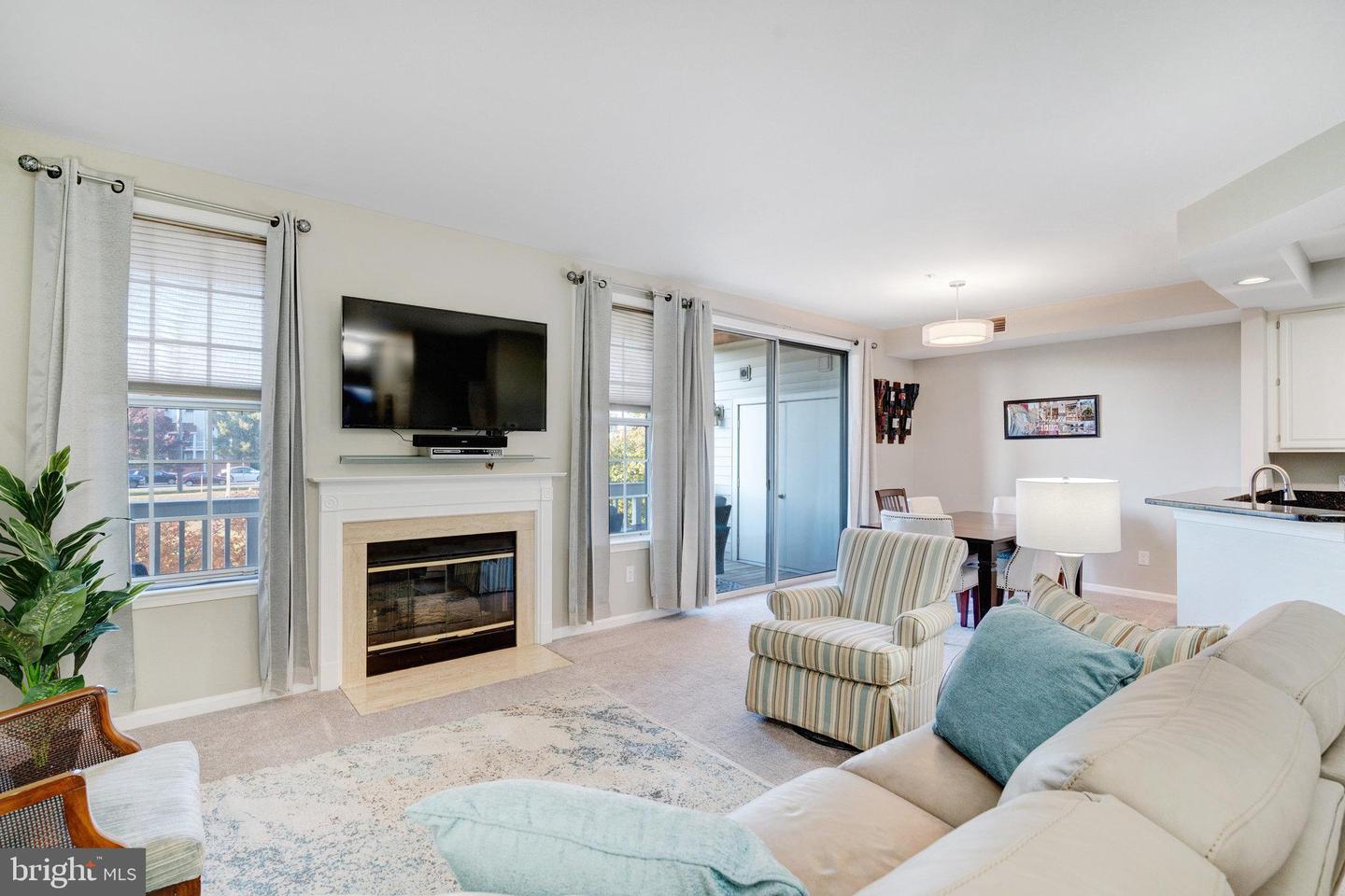 6914 ELLINGHAM CIR #C, ALEXANDRIA, Virginia 22315, 2 Bedrooms Bedrooms, ,2 BathroomsBathrooms,Residential,For sale,6914 ELLINGHAM CIR #C,VAFX2241856 MLS # VAFX2241856