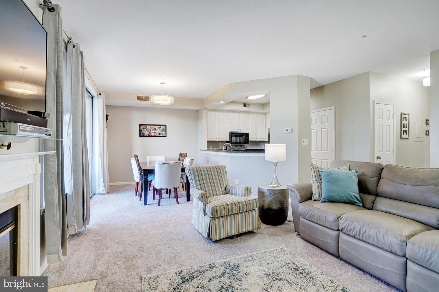 6914 ELLINGHAM CIR #C, ALEXANDRIA, Virginia 22315, 2 Bedrooms Bedrooms, ,2 BathroomsBathrooms,Residential,For sale,6914 ELLINGHAM CIR #C,VAFX2241856 MLS # VAFX2241856