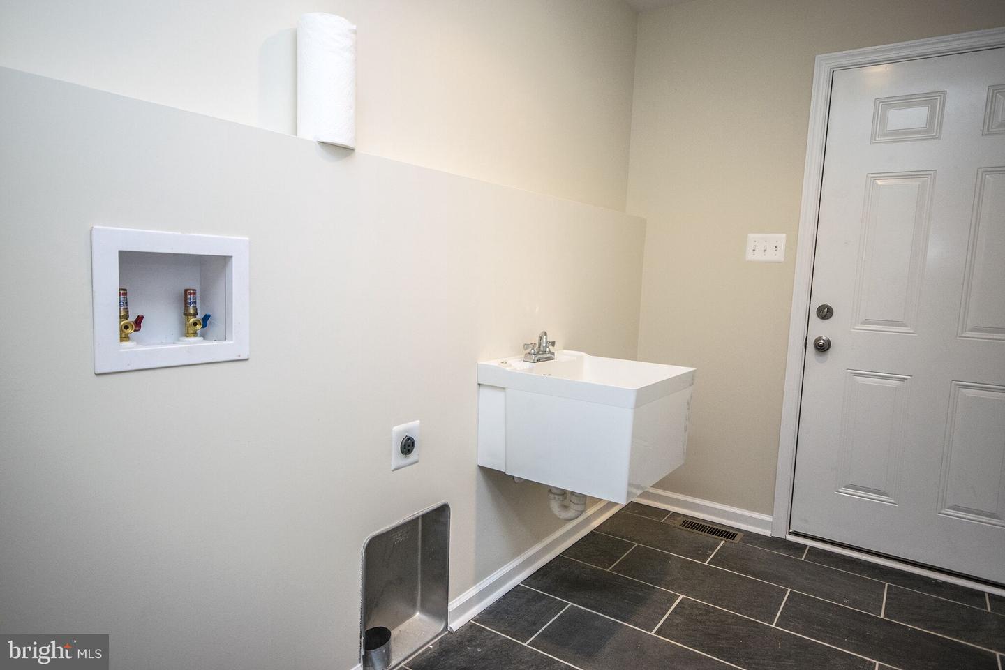0 LANES CORNER RD, SPOTSYLVANIA, Virginia 22551, 4 Bedrooms Bedrooms, ,3 BathroomsBathrooms,Residential,For sale,0 LANES CORNER RD,VASP2033248 MLS # VASP2033248