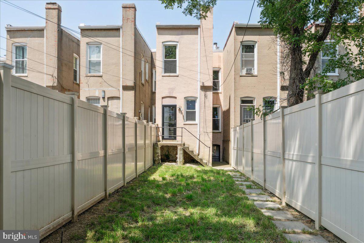 728 13TH ST SE, WASHINGTON, District Of Columbia 20003, 3 Bedrooms Bedrooms, ,1 BathroomBathrooms,Residential,For sale,728 13TH ST SE,DCDC2201504 MLS # DCDC2201504