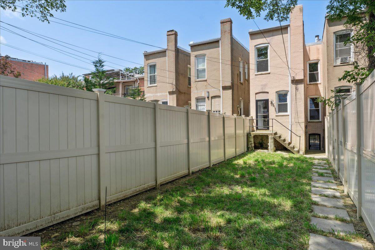 728 13TH ST SE, WASHINGTON, District Of Columbia 20003, 3 Bedrooms Bedrooms, ,1 BathroomBathrooms,Residential,For sale,728 13TH ST SE,DCDC2201504 MLS # DCDC2201504