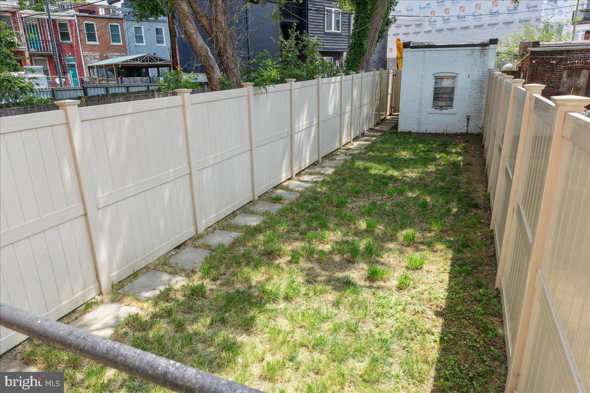 728 13TH ST SE, WASHINGTON, District Of Columbia 20003, 3 Bedrooms Bedrooms, ,1 BathroomBathrooms,Residential,For sale,728 13TH ST SE,DCDC2201504 MLS # DCDC2201504