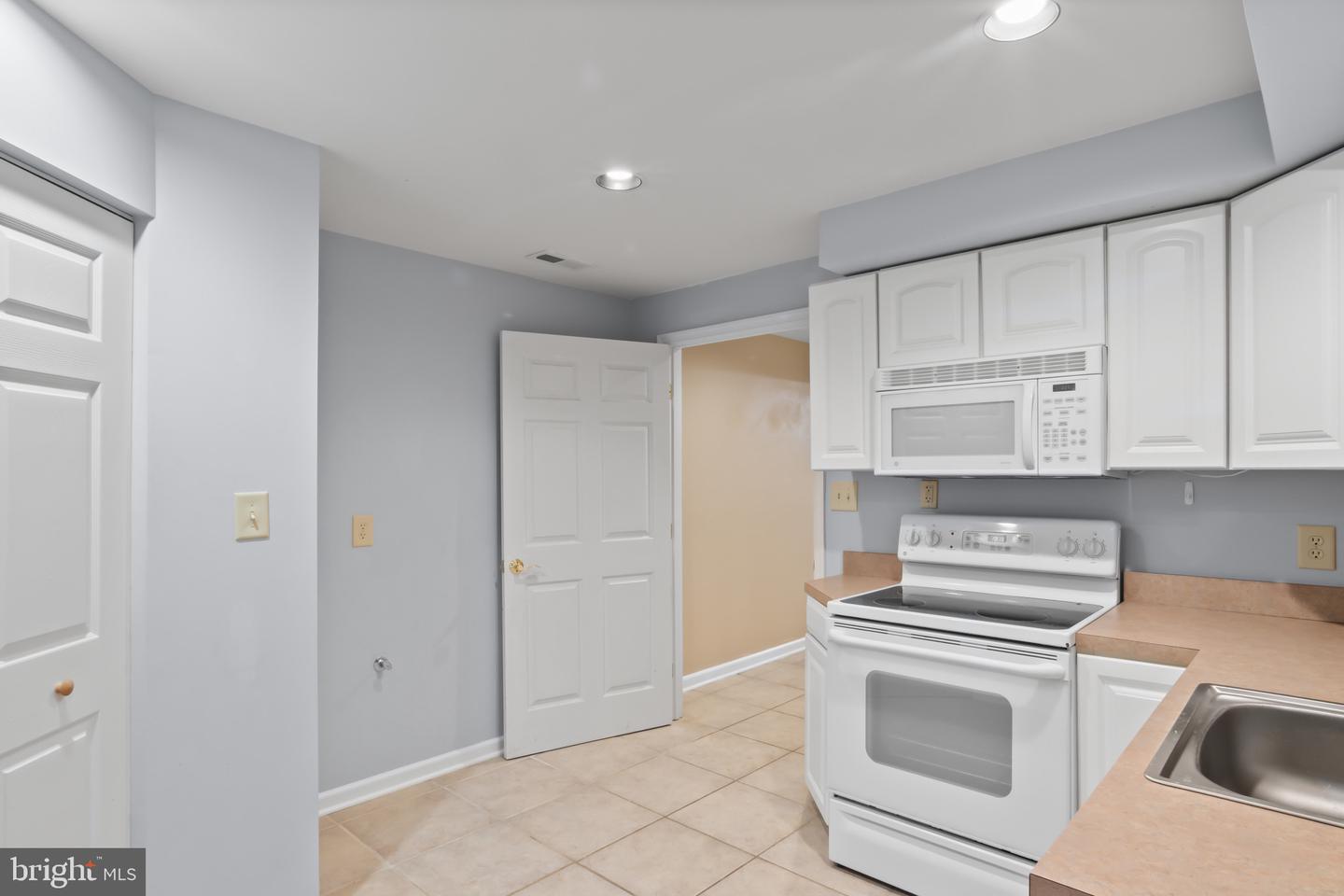 9913 ASHMEADE CT, FREDERICKSBURG, Virginia 22407, 5 Bedrooms Bedrooms, ,3 BathroomsBathrooms,Residential,For sale,9913 ASHMEADE CT,VASP2033454 MLS # VASP2033454