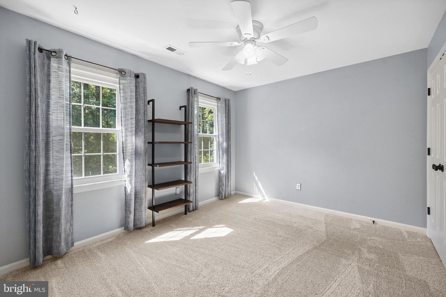 78 HAMLIN DR, FREDERICKSBURG, Virginia 22405, 5 Bedrooms Bedrooms, ,3 BathroomsBathrooms,Residential,For sale,78 HAMLIN DR,VAST2039154 MLS # VAST2039154