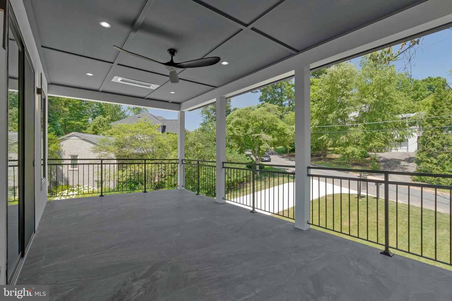 1434 WAGGAMAN CIR, MCLEAN, Virginia 22101, 6 Bedrooms Bedrooms, ,6 BathroomsBathrooms,Residential,For sale,1434 WAGGAMAN CIR,VAFX2243718 MLS # VAFX2243718
