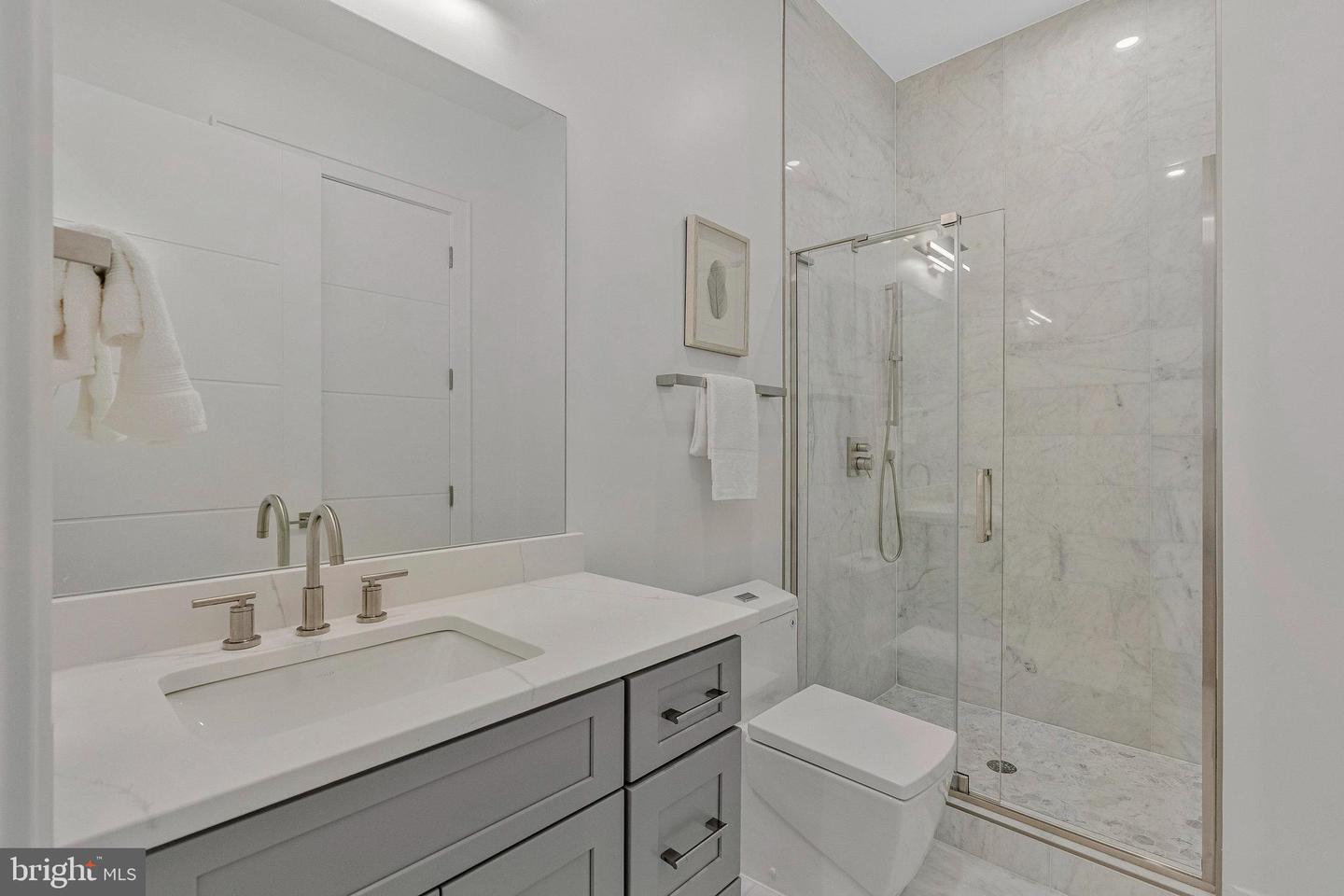 1434 WAGGAMAN CIR, MCLEAN, Virginia 22101, 6 Bedrooms Bedrooms, ,6 BathroomsBathrooms,Residential,For sale,1434 WAGGAMAN CIR,VAFX2243718 MLS # VAFX2243718
