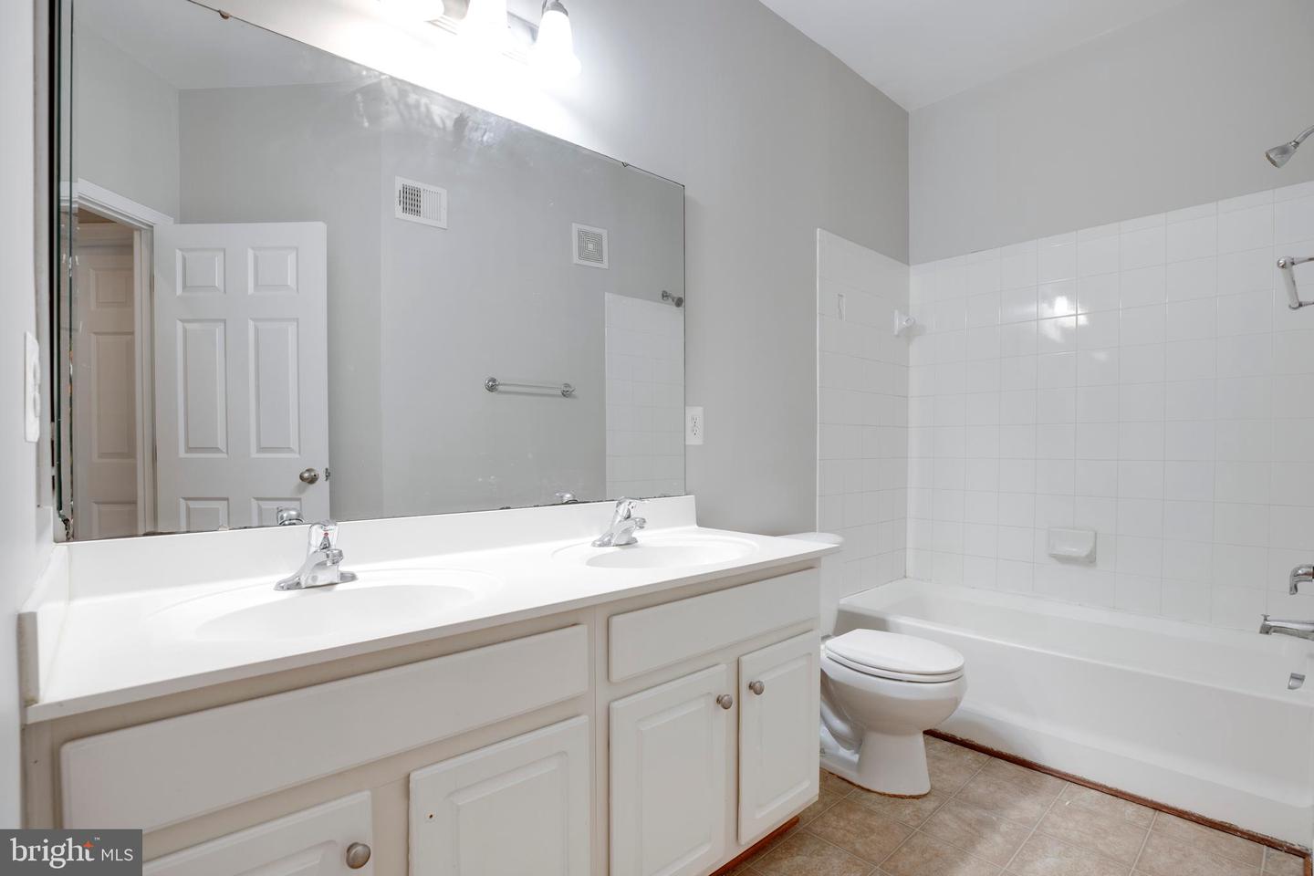 2703 SHEFFIELD HILL WAY, WOODBRIDGE, Virginia 22191, 3 Bedrooms Bedrooms, ,2 BathroomsBathrooms,Residential,For sale,2703 SHEFFIELD HILL WAY,VAPW2095728 MLS # VAPW2095728