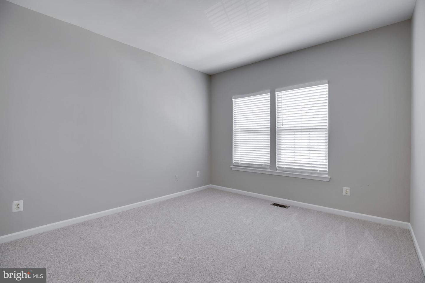 2703 SHEFFIELD HILL WAY, WOODBRIDGE, Virginia 22191, 3 Bedrooms Bedrooms, ,2 BathroomsBathrooms,Residential,For sale,2703 SHEFFIELD HILL WAY,VAPW2095728 MLS # VAPW2095728