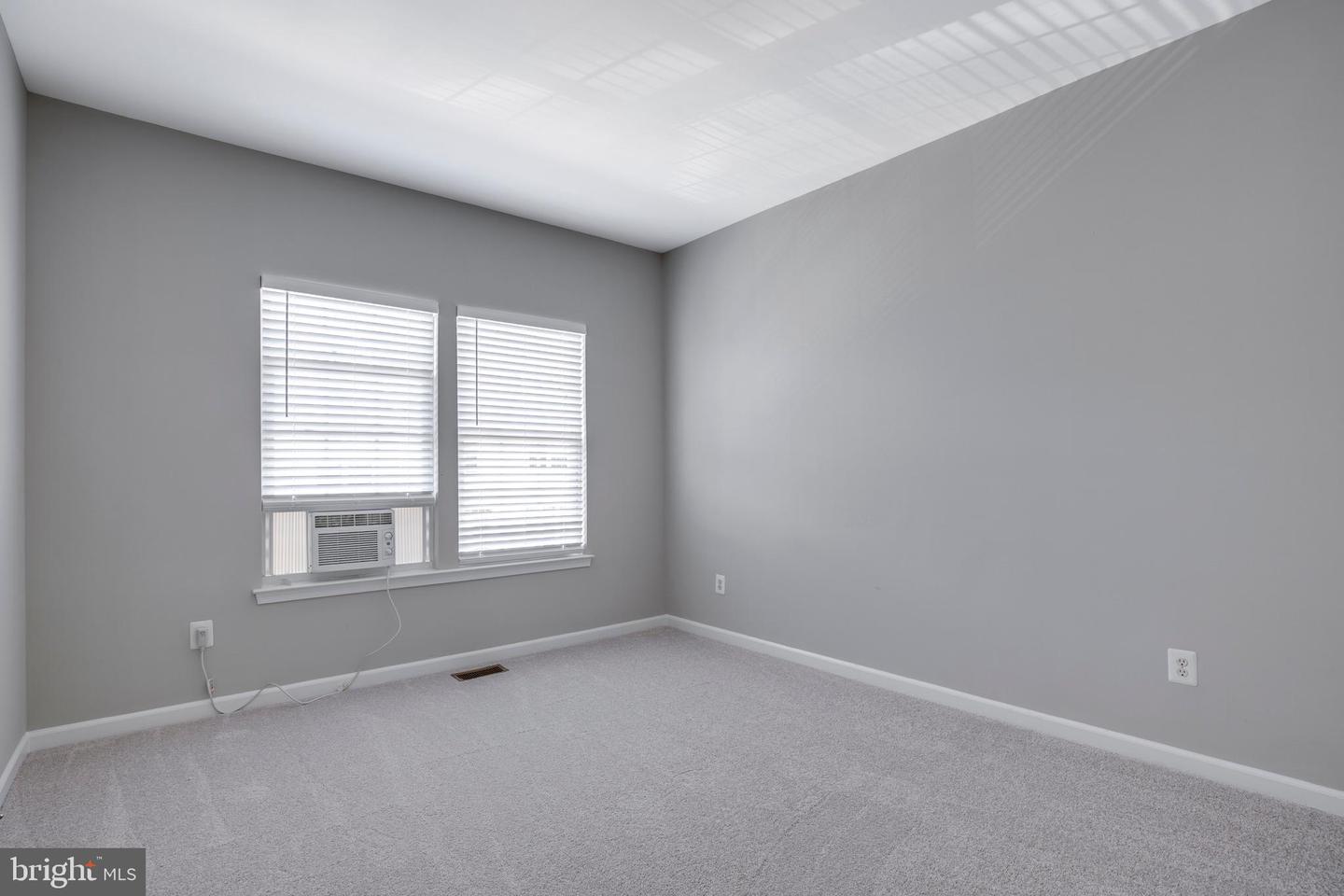 2703 SHEFFIELD HILL WAY, WOODBRIDGE, Virginia 22191, 3 Bedrooms Bedrooms, ,2 BathroomsBathrooms,Residential,For sale,2703 SHEFFIELD HILL WAY,VAPW2095728 MLS # VAPW2095728
