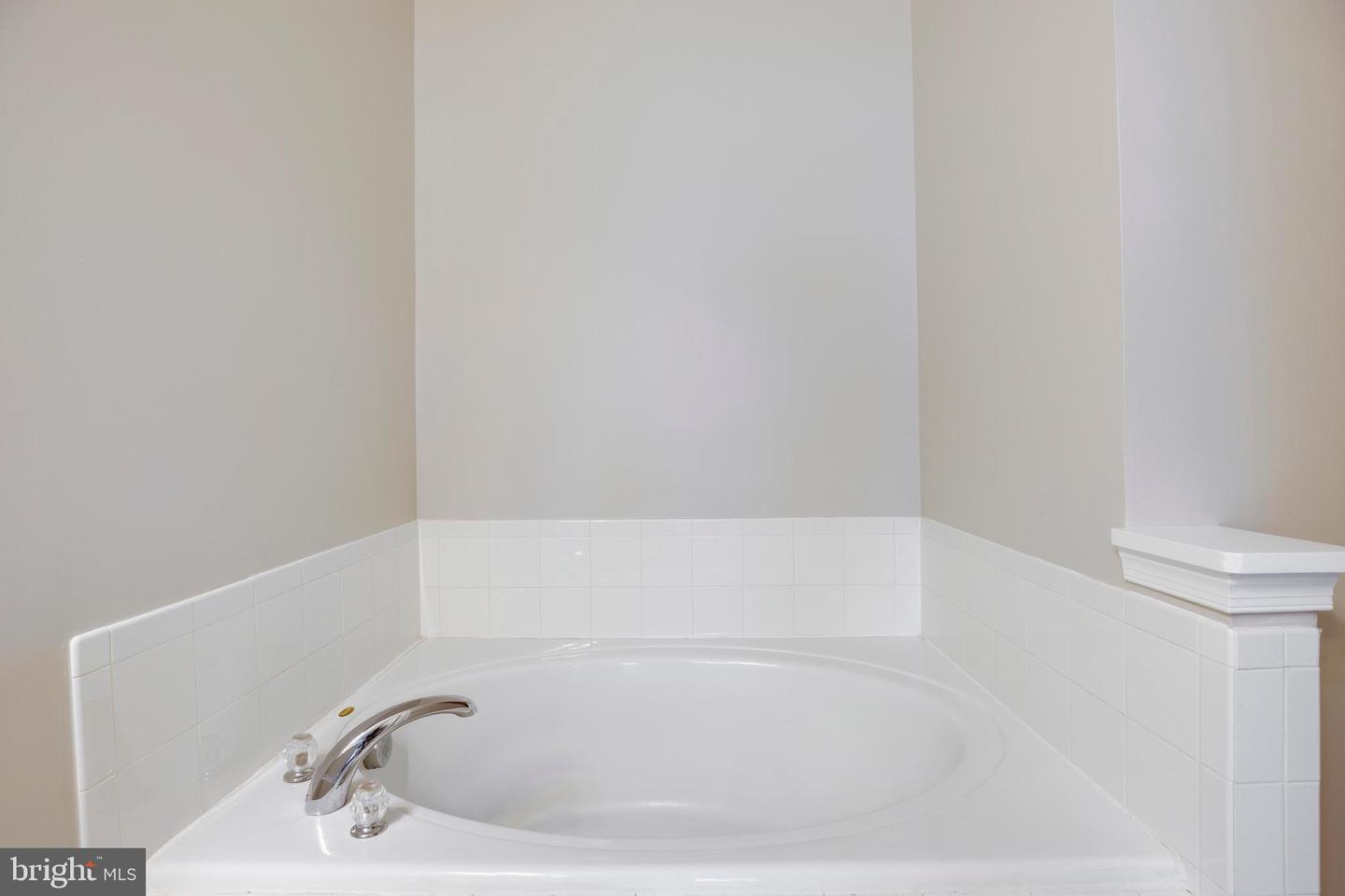 2703 SHEFFIELD HILL WAY, WOODBRIDGE, Virginia 22191, 3 Bedrooms Bedrooms, ,2 BathroomsBathrooms,Residential,For sale,2703 SHEFFIELD HILL WAY,VAPW2095728 MLS # VAPW2095728