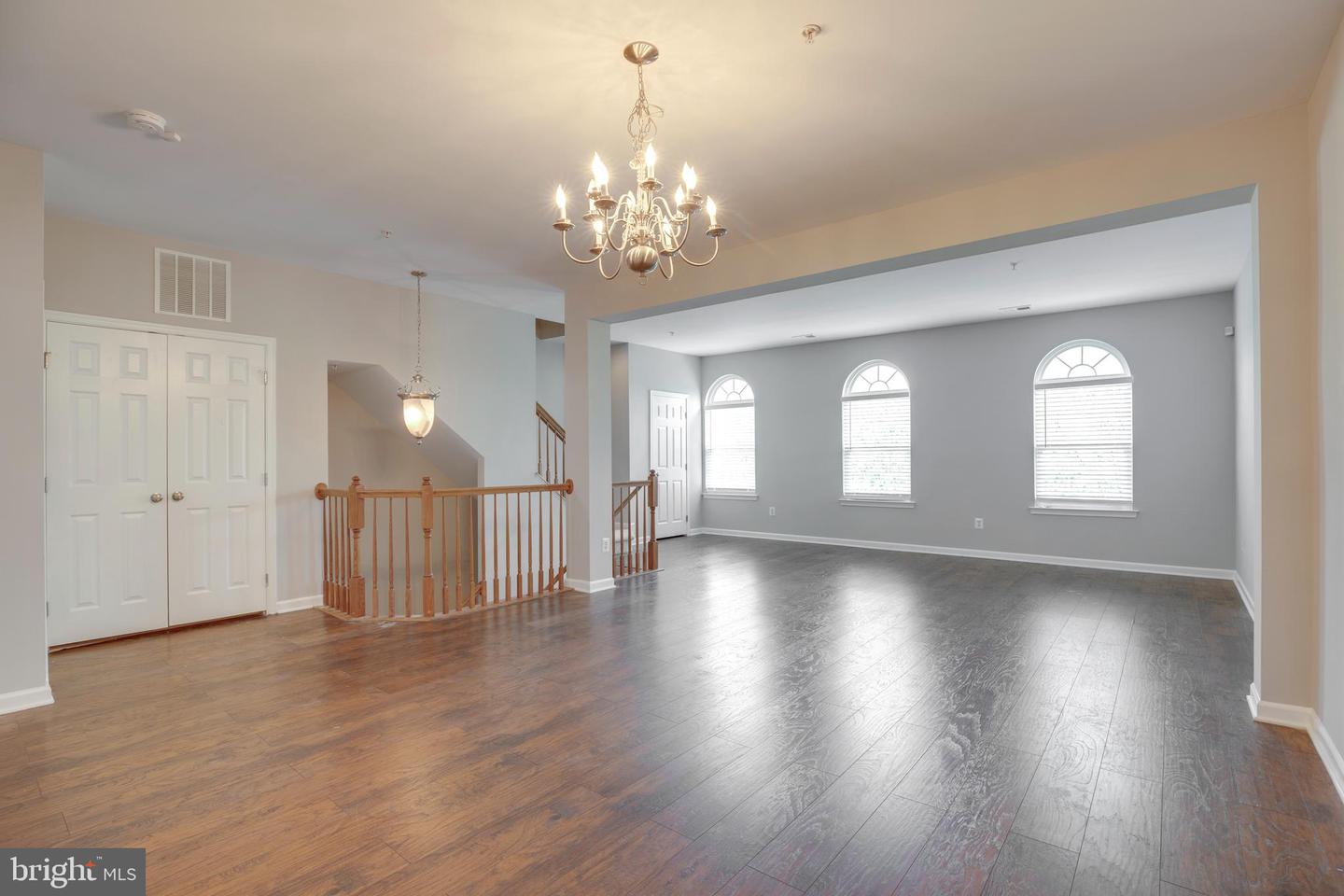 2703 SHEFFIELD HILL WAY, WOODBRIDGE, Virginia 22191, 3 Bedrooms Bedrooms, ,2 BathroomsBathrooms,Residential,For sale,2703 SHEFFIELD HILL WAY,VAPW2095728 MLS # VAPW2095728