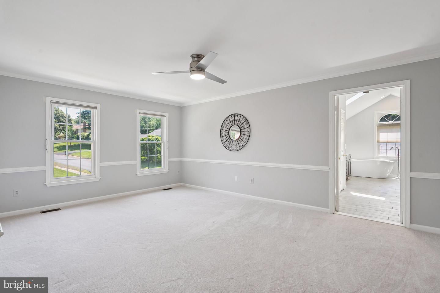9802 DAYS FARM DR, VIENNA, Virginia 22182, 5 Bedrooms Bedrooms, ,2 BathroomsBathrooms,Residential,For sale,9802 DAYS FARM DR,VAFX2243786 MLS # VAFX2243786