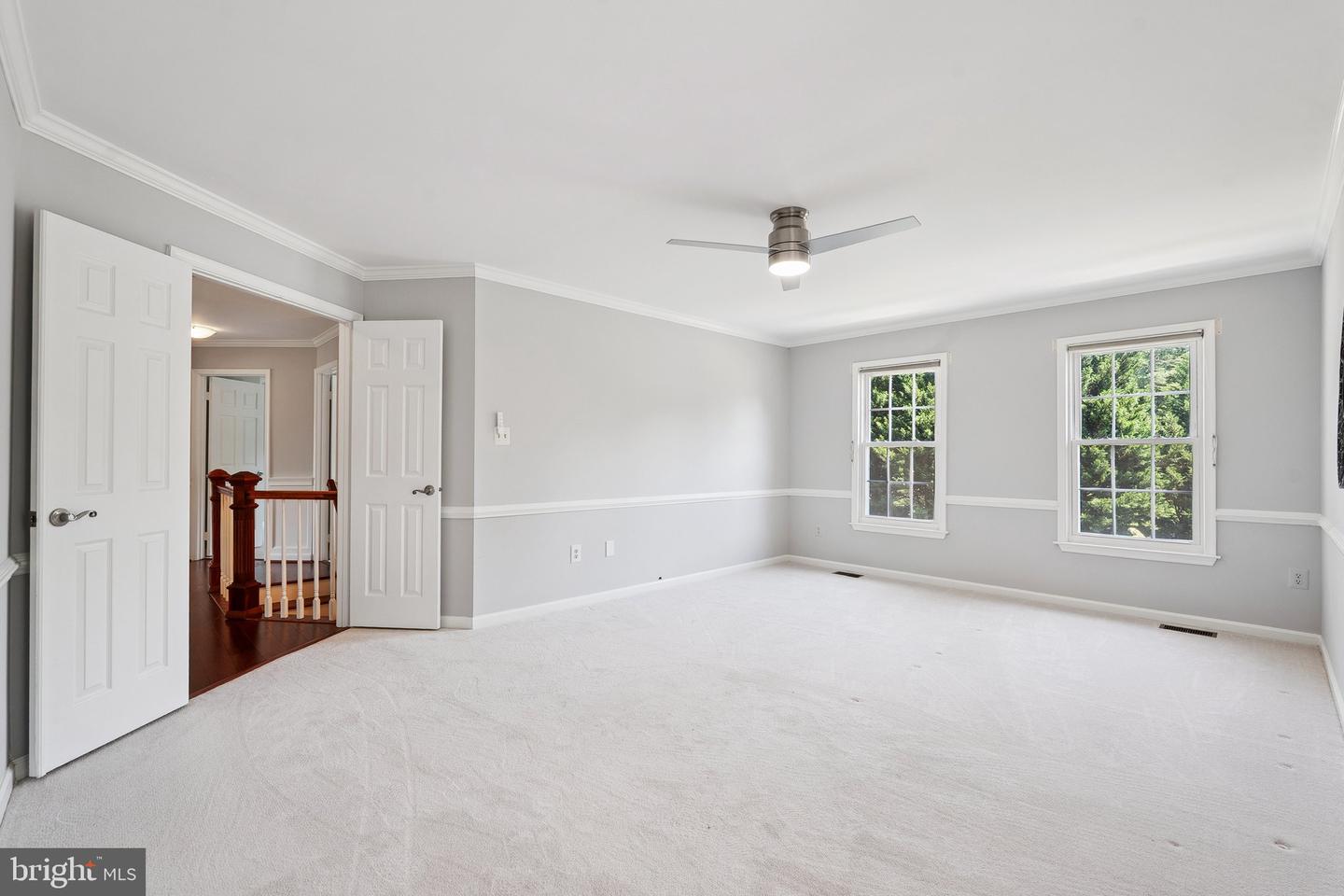 9802 DAYS FARM DR, VIENNA, Virginia 22182, 5 Bedrooms Bedrooms, ,2 BathroomsBathrooms,Residential,For sale,9802 DAYS FARM DR,VAFX2243786 MLS # VAFX2243786