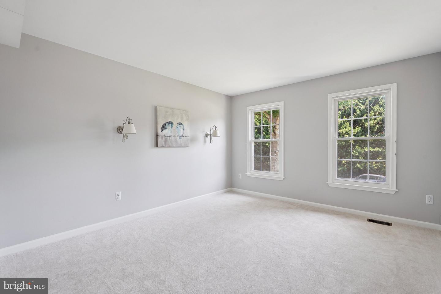 9802 DAYS FARM DR, VIENNA, Virginia 22182, 5 Bedrooms Bedrooms, ,2 BathroomsBathrooms,Residential,For sale,9802 DAYS FARM DR,VAFX2243786 MLS # VAFX2243786
