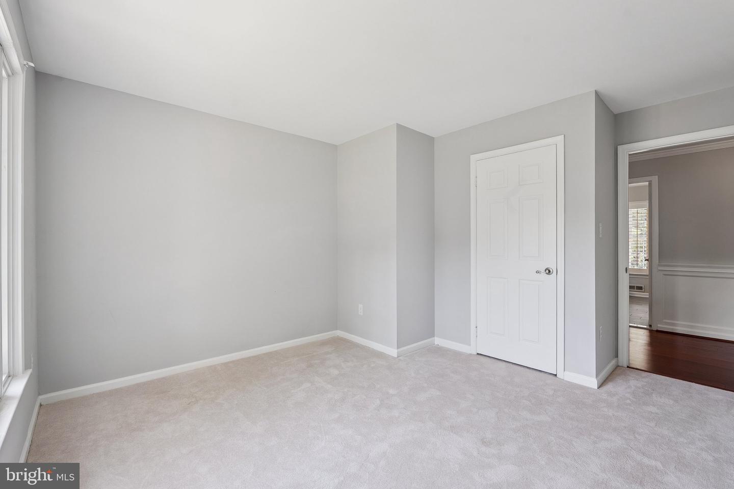 9802 DAYS FARM DR, VIENNA, Virginia 22182, 5 Bedrooms Bedrooms, ,2 BathroomsBathrooms,Residential,For sale,9802 DAYS FARM DR,VAFX2243786 MLS # VAFX2243786