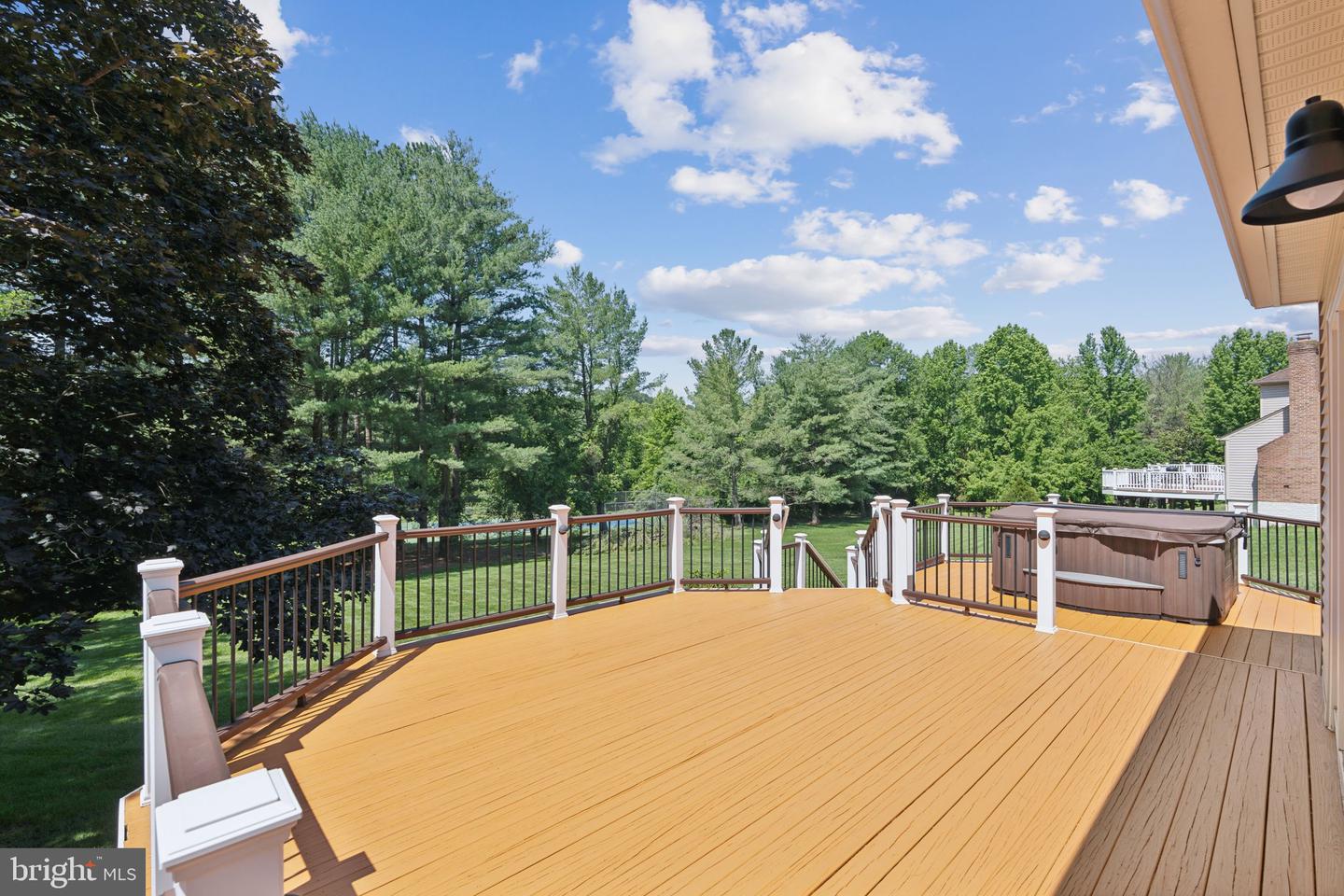 9802 DAYS FARM DR, VIENNA, Virginia 22182, 5 Bedrooms Bedrooms, ,2 BathroomsBathrooms,Residential,For sale,9802 DAYS FARM DR,VAFX2243786 MLS # VAFX2243786