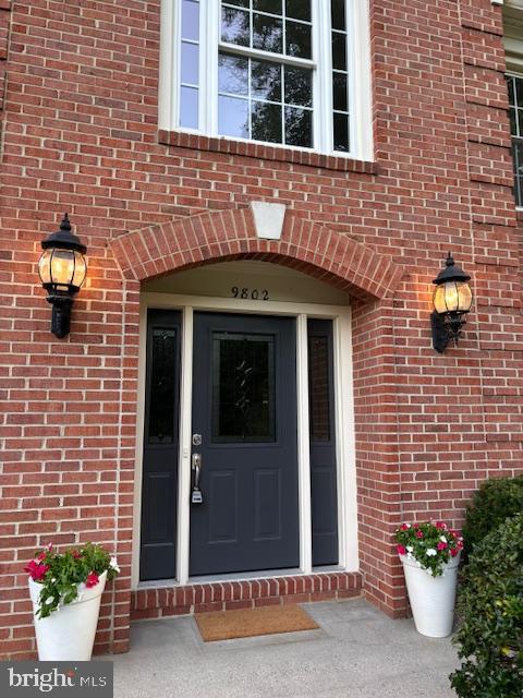 9802 DAYS FARM DR, VIENNA, Virginia 22182, 5 Bedrooms Bedrooms, ,2 BathroomsBathrooms,Residential,For sale,9802 DAYS FARM DR,VAFX2243786 MLS # VAFX2243786