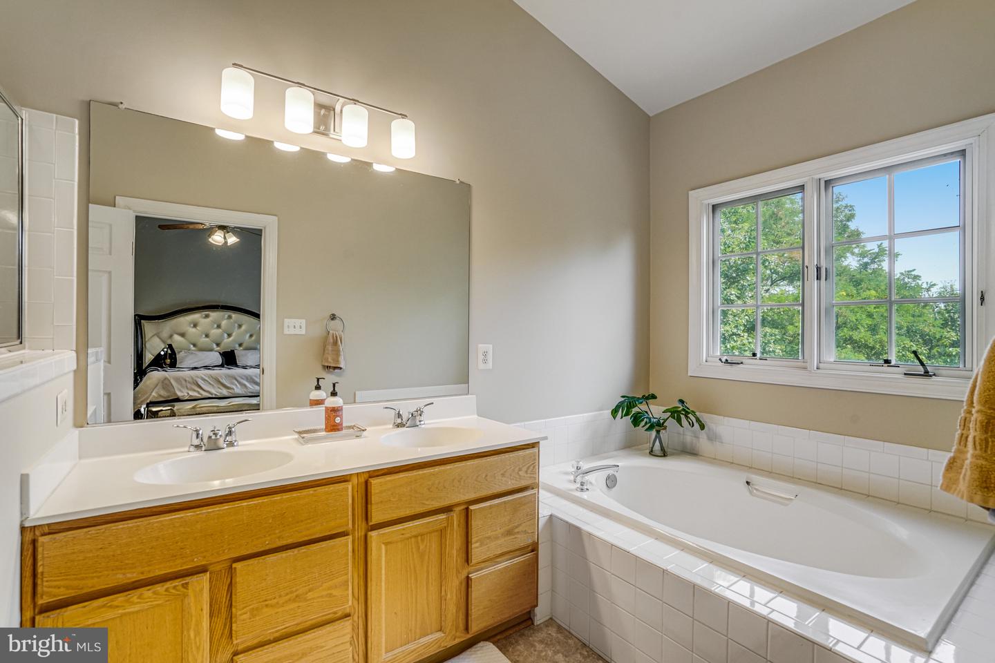 6288 LEVI CT, SPRINGFIELD, Virginia 22150, 4 Bedrooms Bedrooms, ,3 BathroomsBathrooms,Residential,For sale,6288 LEVI CT,VAFX2244212 MLS # VAFX2244212