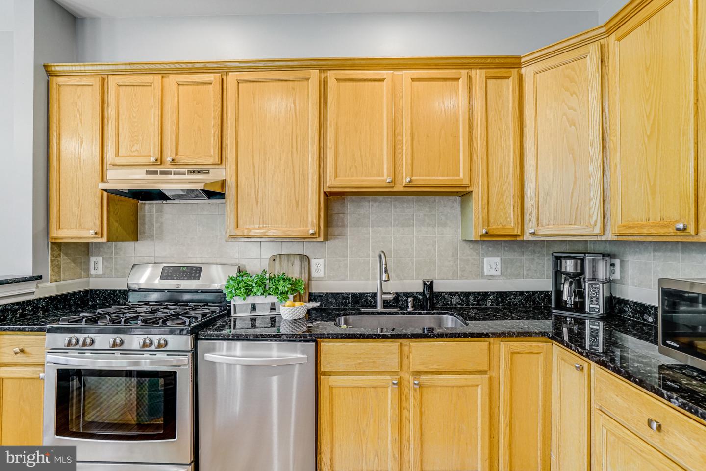 6288 LEVI CT, SPRINGFIELD, Virginia 22150, 4 Bedrooms Bedrooms, ,3 BathroomsBathrooms,Residential,For sale,6288 LEVI CT,VAFX2244212 MLS # VAFX2244212