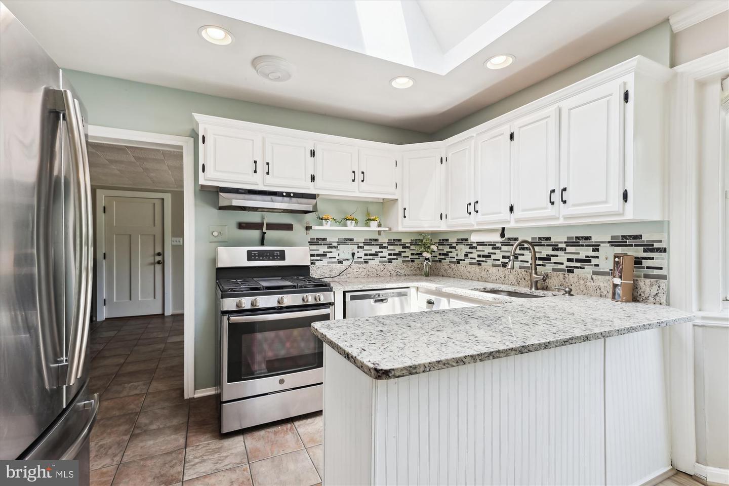 5214 JULIET ST, SPRINGFIELD, Virginia 22151, 3 Bedrooms Bedrooms, ,2 BathroomsBathrooms,Residential,For sale,5214 JULIET ST,VAFX2244358 MLS # VAFX2244358