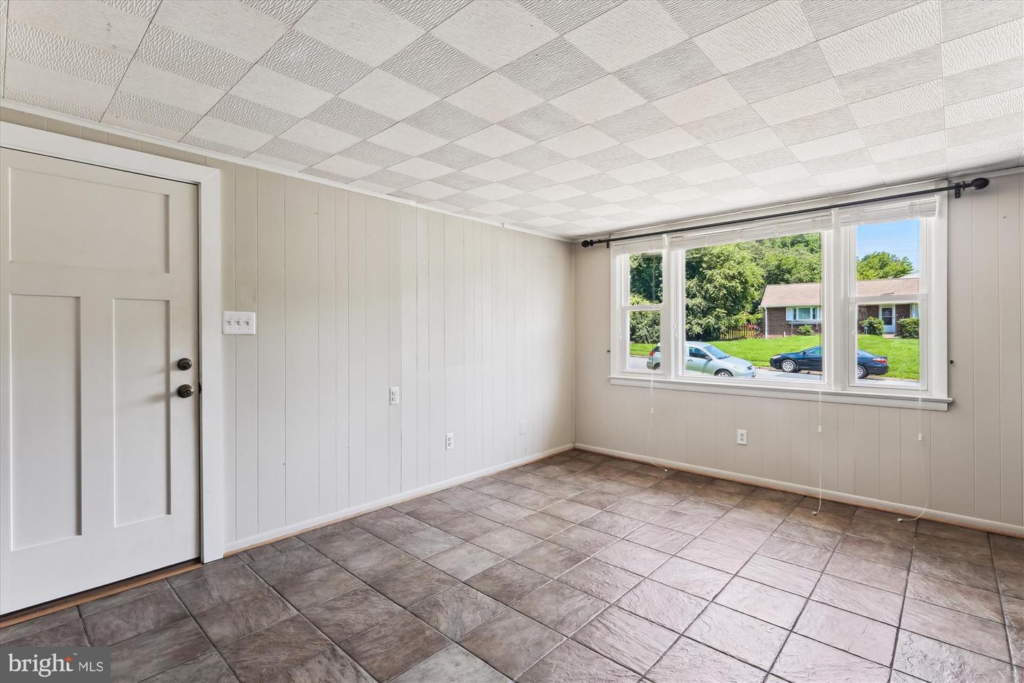 5214 JULIET ST, SPRINGFIELD, Virginia 22151, 3 Bedrooms Bedrooms, ,2 BathroomsBathrooms,Residential,For sale,5214 JULIET ST,VAFX2244358 MLS # VAFX2244358