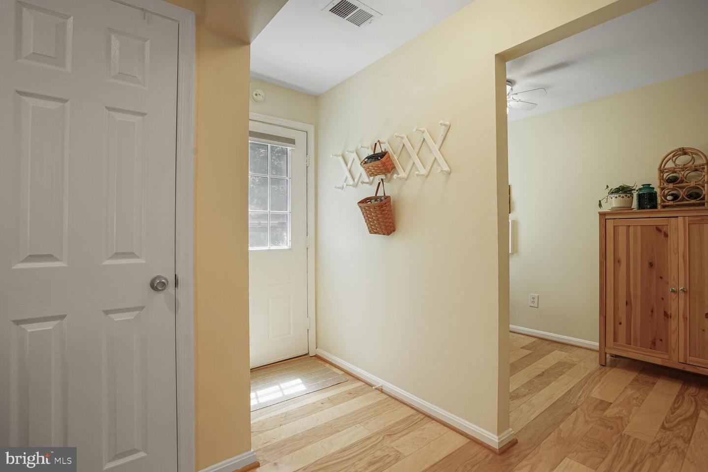 6072 OLD LANDING WAY #48, BURKE, Virginia 22015, 2 Bedrooms Bedrooms, ,1 BathroomBathrooms,Residential,For sale,6072 OLD LANDING WAY #48,VAFX2244586 MLS # VAFX2244586