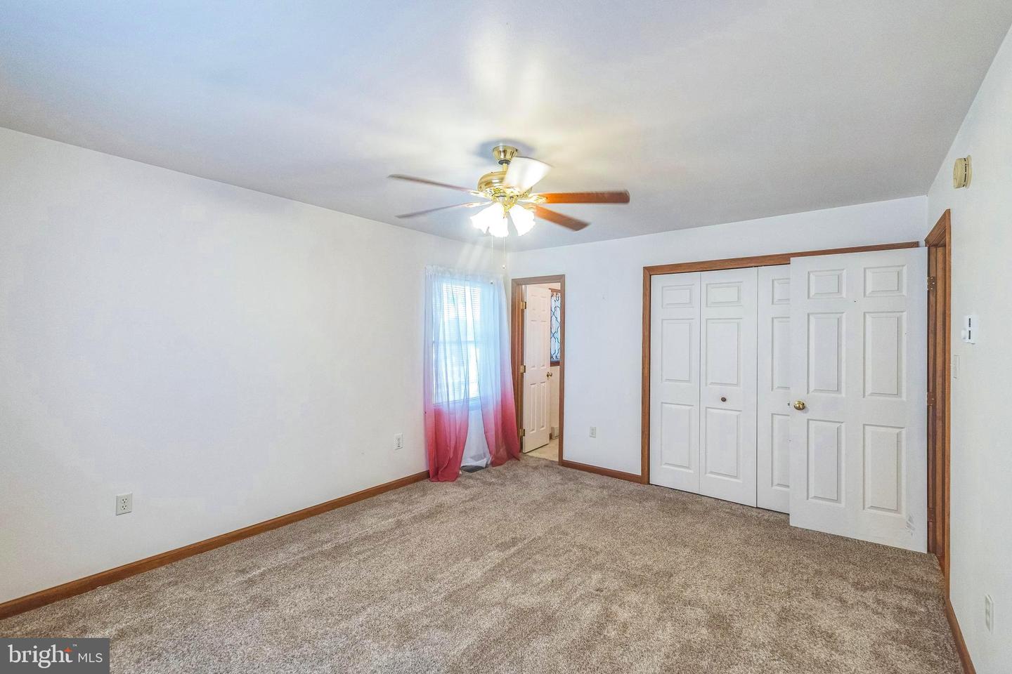 40 GREENHILL LN, EDINBURG, Virginia 22824, 3 Bedrooms Bedrooms, ,2 BathroomsBathrooms,Residential,For sale,40 GREENHILL LN,VASH2011628 MLS # VASH2011628