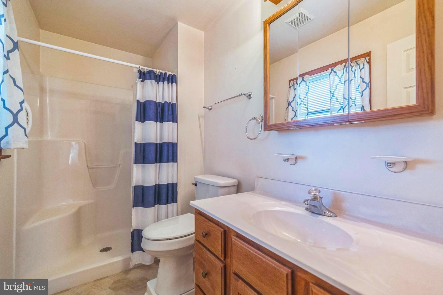40 GREENHILL LN, EDINBURG, Virginia 22824, 3 Bedrooms Bedrooms, ,2 BathroomsBathrooms,Residential,For sale,40 GREENHILL LN,VASH2011628 MLS # VASH2011628