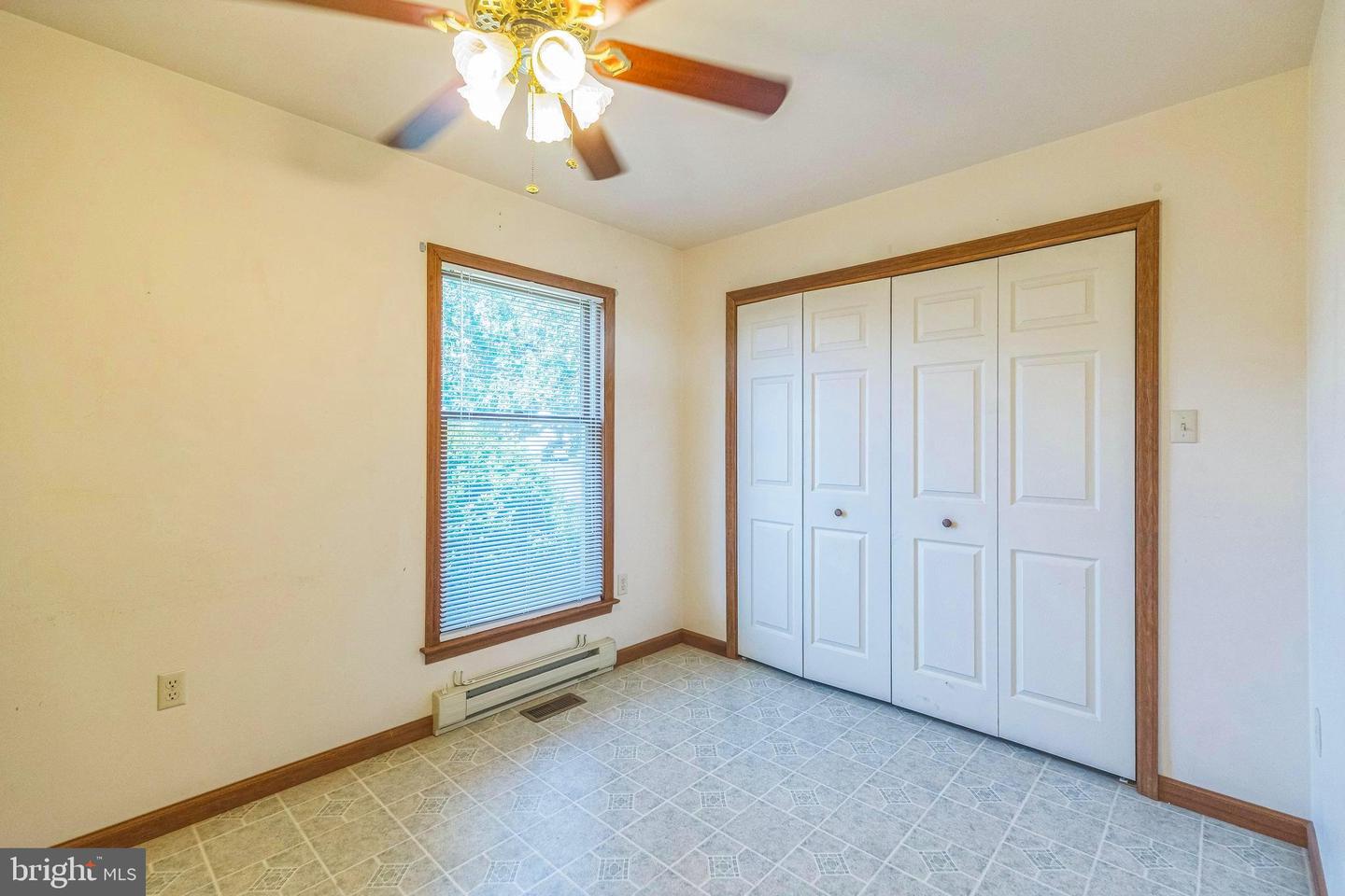 40 GREENHILL LN, EDINBURG, Virginia 22824, 3 Bedrooms Bedrooms, ,2 BathroomsBathrooms,Residential,For sale,40 GREENHILL LN,VASH2011628 MLS # VASH2011628