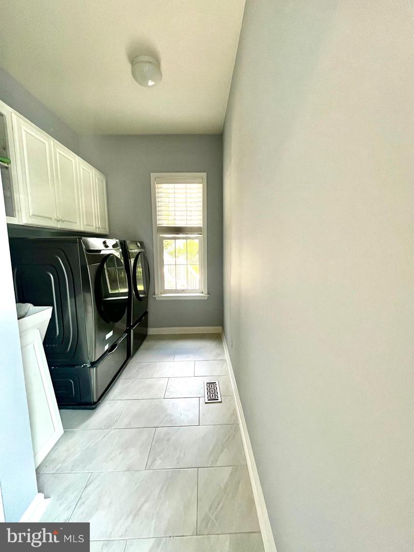 4810 CHRISTIE JANE LN, FAIRFAX, Virginia 22030, 5 Bedrooms Bedrooms, ,4 BathroomsBathrooms,Residential,For sale,4810 CHRISTIE JANE LN,VAFX2244982 MLS # VAFX2244982