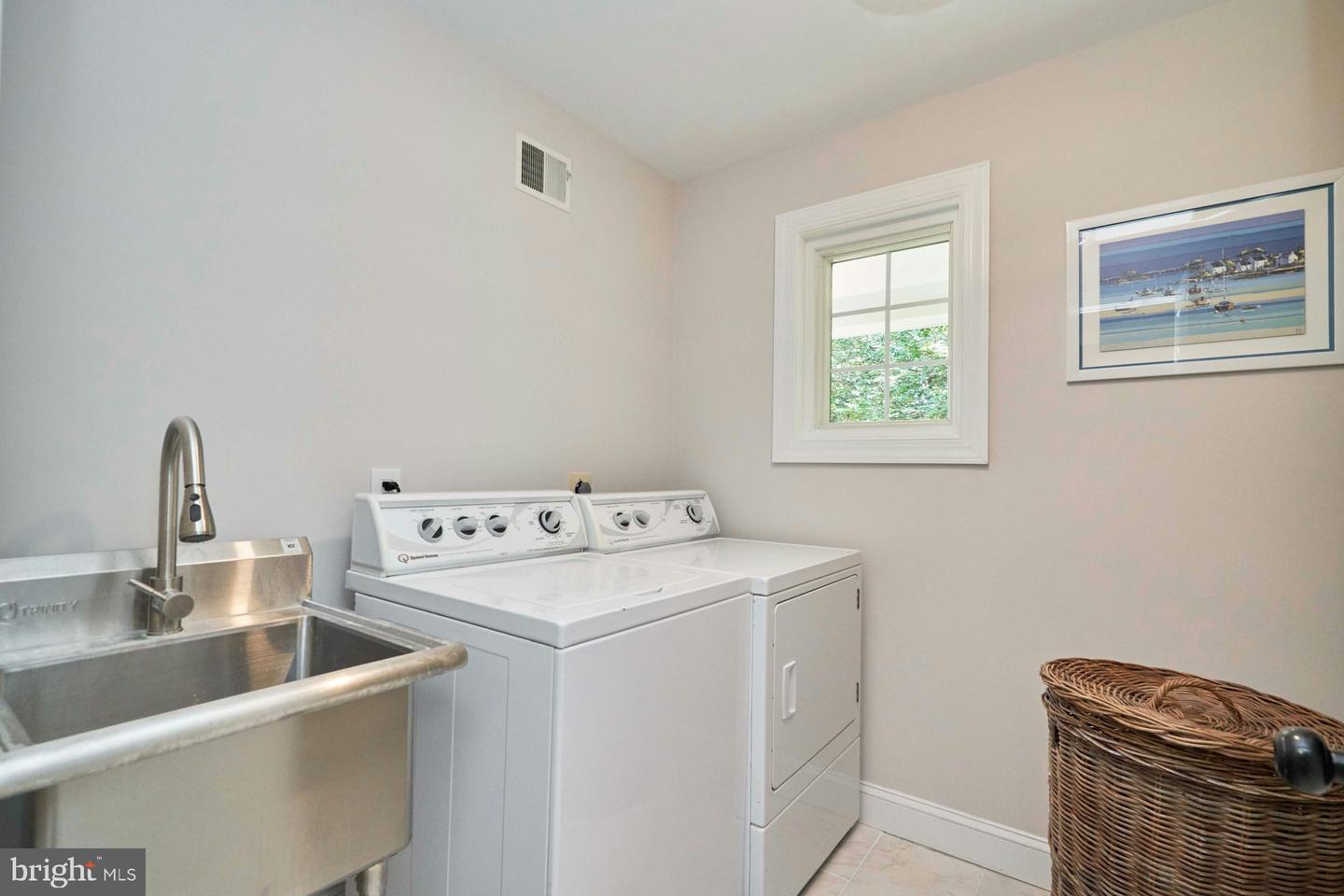 37193 ADAMS GREEN LN, MIDDLEBURG, Virginia 20117, 5 Bedrooms Bedrooms, ,4 BathroomsBathrooms,Residential,For sale,37193 ADAMS GREEN LN,VALO2098618 MLS # VALO2098618