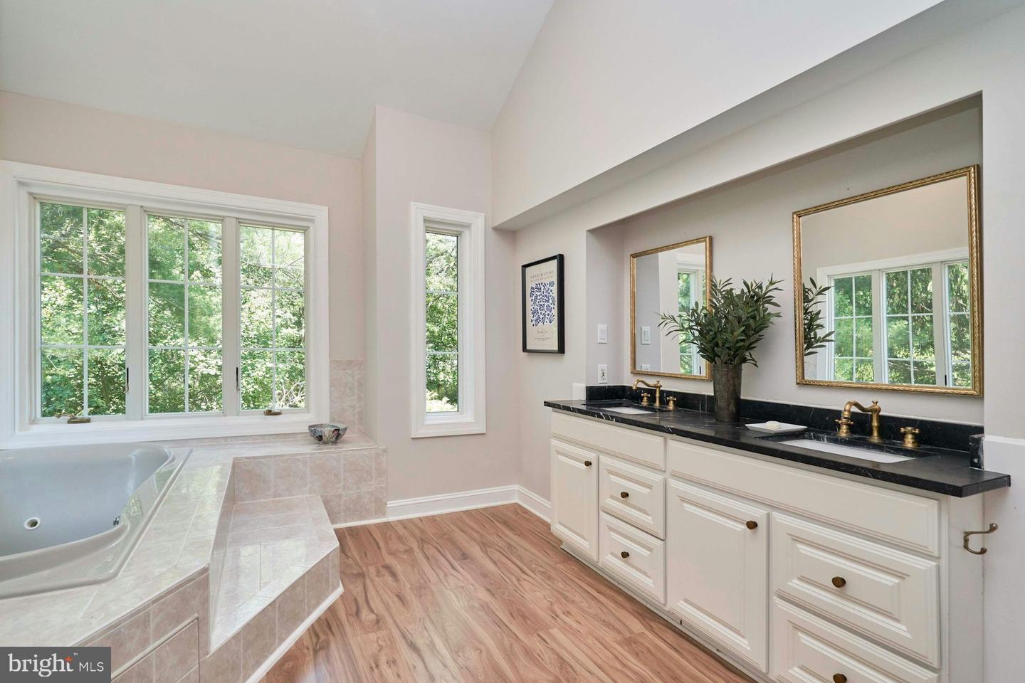 37193 ADAMS GREEN LN, MIDDLEBURG, Virginia 20117, 5 Bedrooms Bedrooms, ,4 BathroomsBathrooms,Residential,For sale,37193 ADAMS GREEN LN,VALO2098618 MLS # VALO2098618