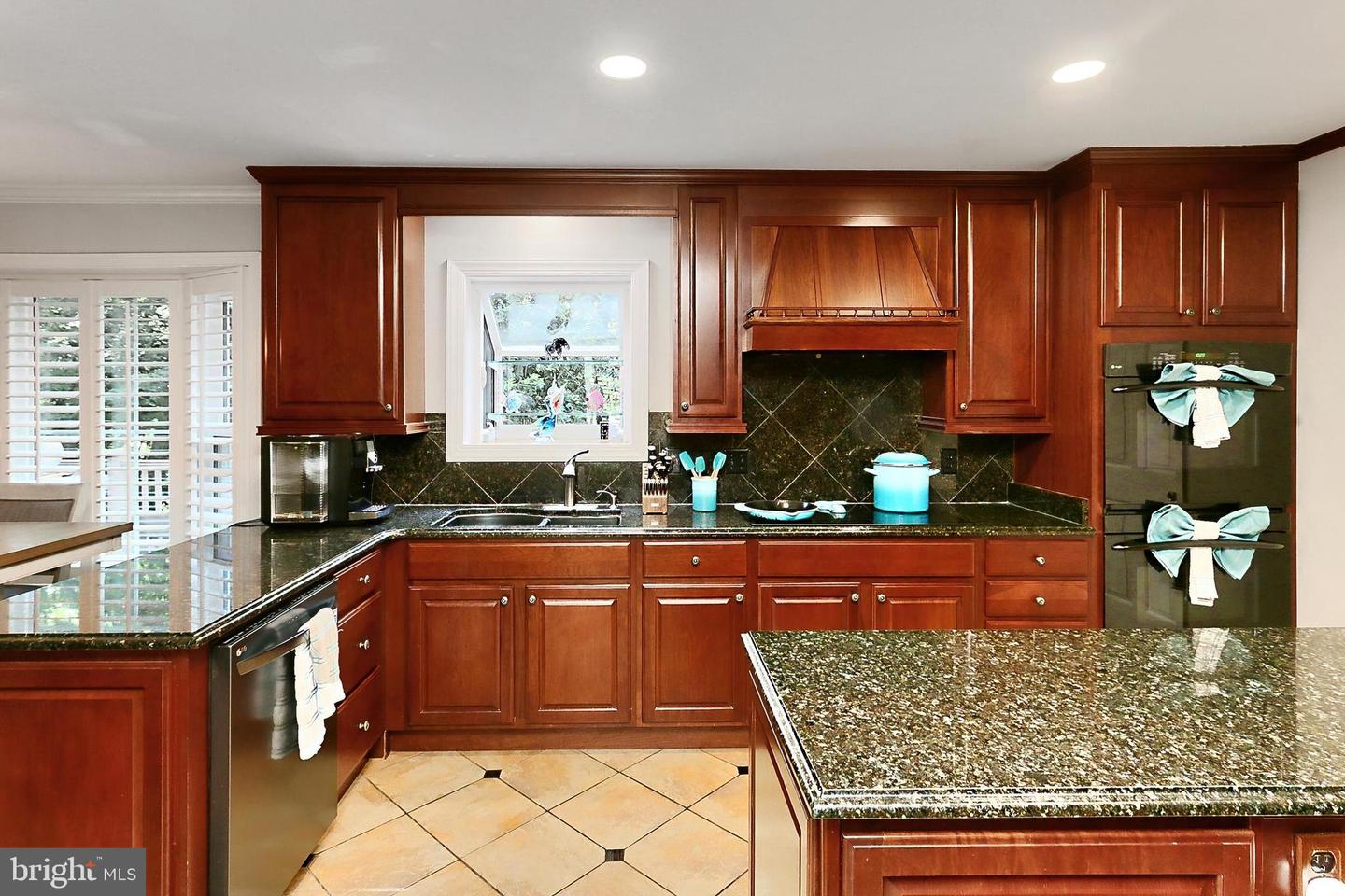 6365 YATES FORD RD, MANASSAS, Virginia 20111, 4 Bedrooms Bedrooms, ,3 BathroomsBathrooms,Residential,For sale,6365 YATES FORD RD,VAPW2096186 MLS # VAPW2096186