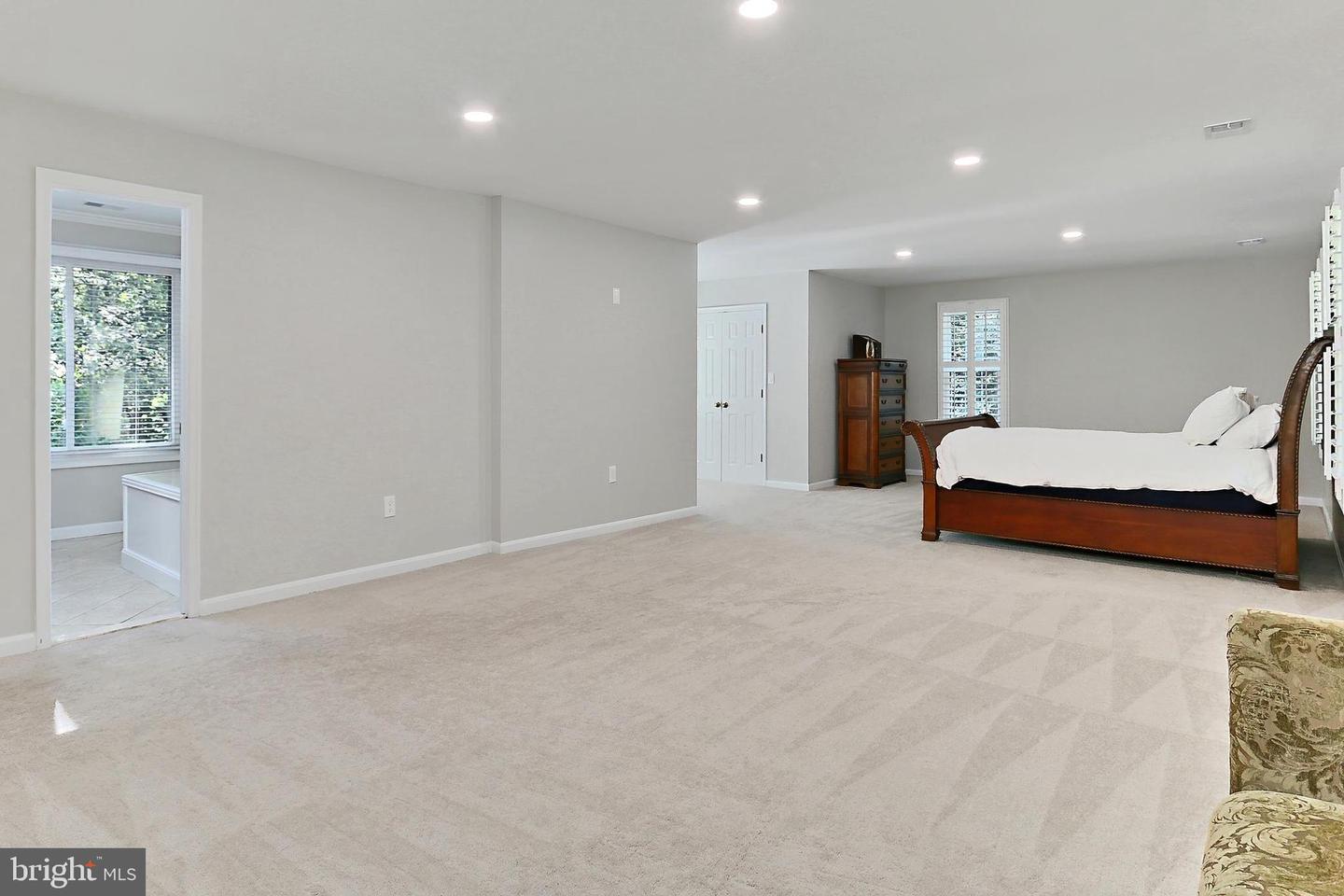6365 YATES FORD RD, MANASSAS, Virginia 20111, 4 Bedrooms Bedrooms, ,3 BathroomsBathrooms,Residential,For sale,6365 YATES FORD RD,VAPW2096186 MLS # VAPW2096186