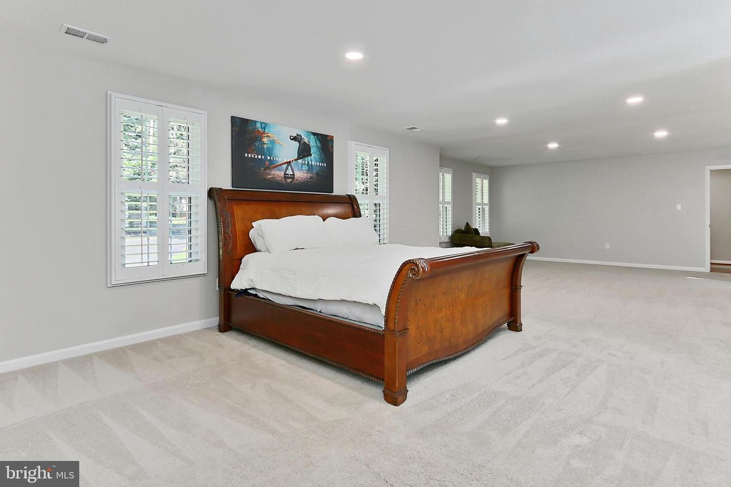 6365 YATES FORD RD, MANASSAS, Virginia 20111, 4 Bedrooms Bedrooms, ,3 BathroomsBathrooms,Residential,For sale,6365 YATES FORD RD,VAPW2096186 MLS # VAPW2096186