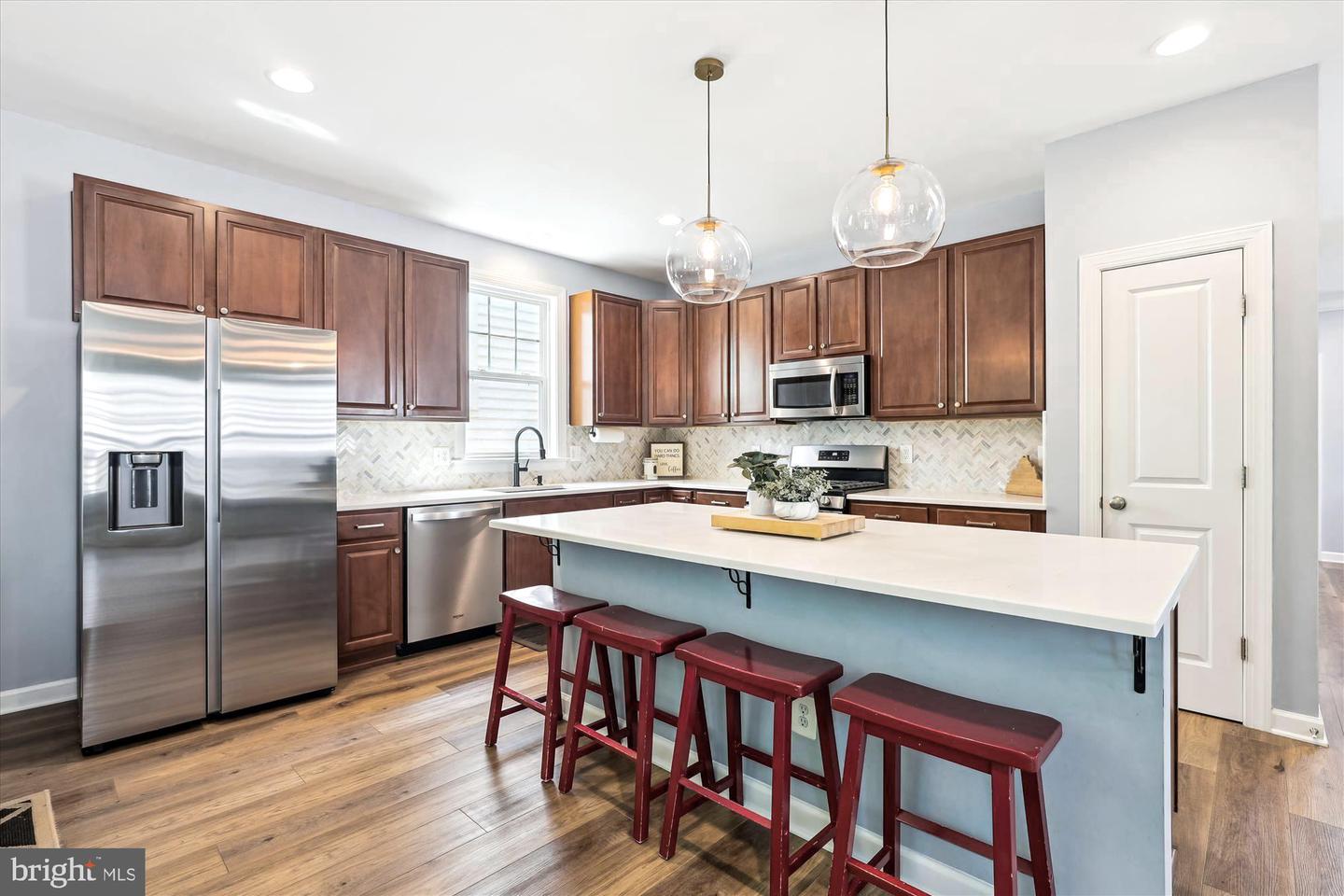 9807 AMSTERDAM ST, LORTON, Virginia 22079, 4 Bedrooms Bedrooms, ,3 BathroomsBathrooms,Residential,For sale,9807 AMSTERDAM ST,VAFX2245352 MLS # VAFX2245352