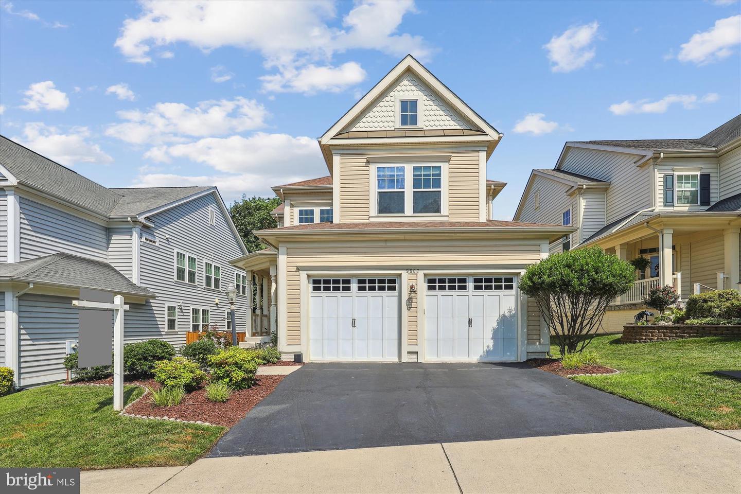 9807 AMSTERDAM ST, LORTON, Virginia 22079, 4 Bedrooms Bedrooms, ,3 BathroomsBathrooms,Residential,For sale,9807 AMSTERDAM ST,VAFX2245352 MLS # VAFX2245352