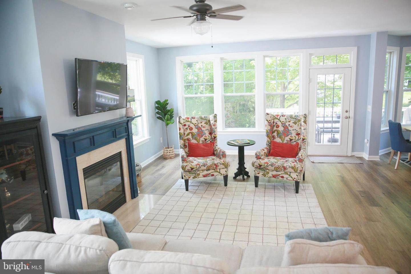 9807 AMSTERDAM ST, LORTON, Virginia 22079, 4 Bedrooms Bedrooms, ,3 BathroomsBathrooms,Residential,For sale,9807 AMSTERDAM ST,VAFX2245352 MLS # VAFX2245352